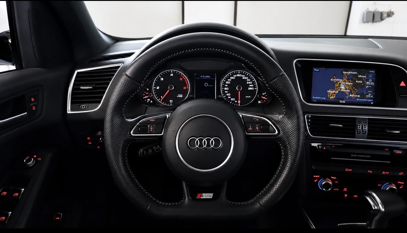 AUDI Q5 2.0 TDI quattro S-tronic-image-5
