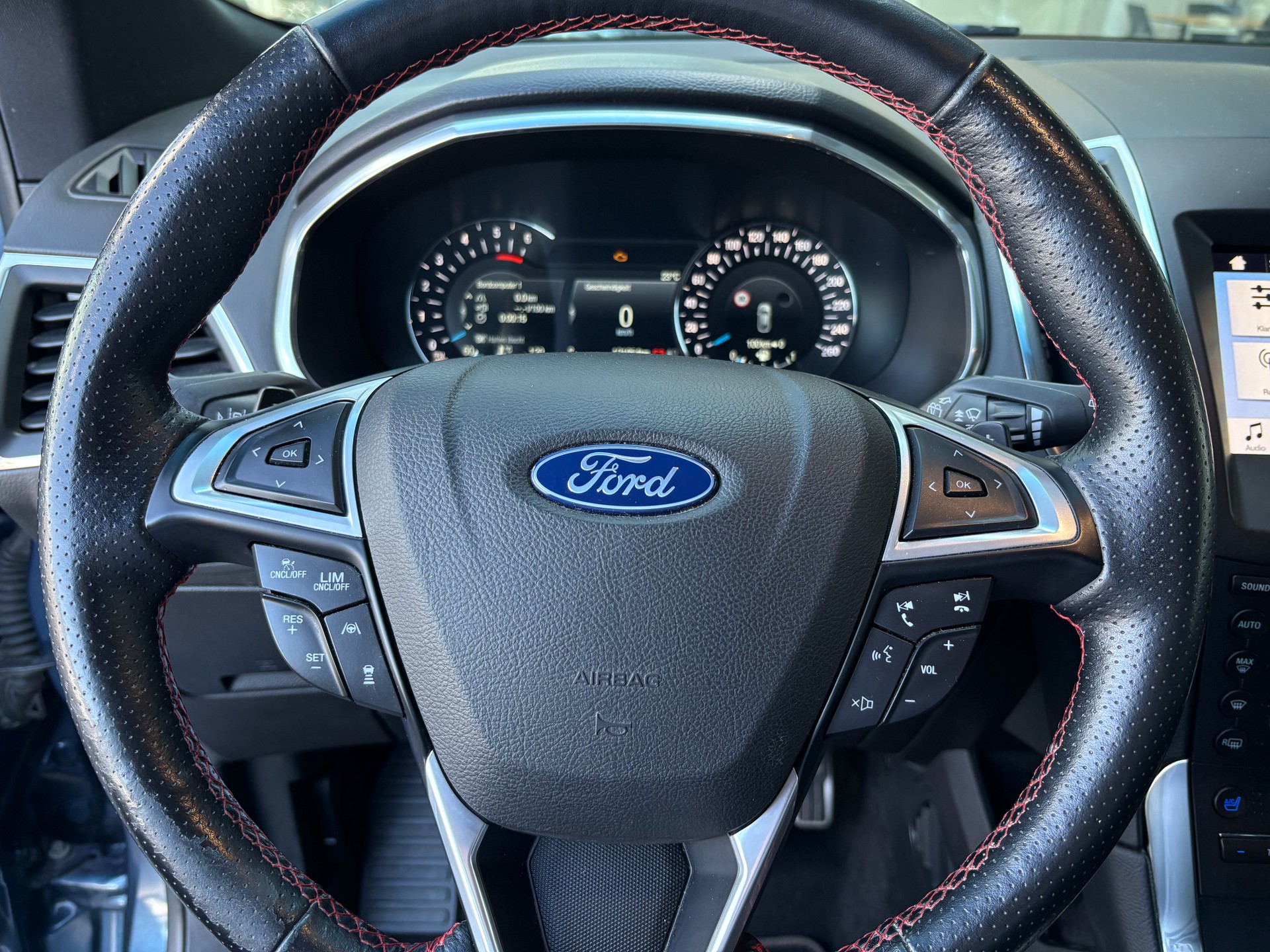 FORD Edge 2.0 EcoBlue ST-Line 4WD Automatic-image-11