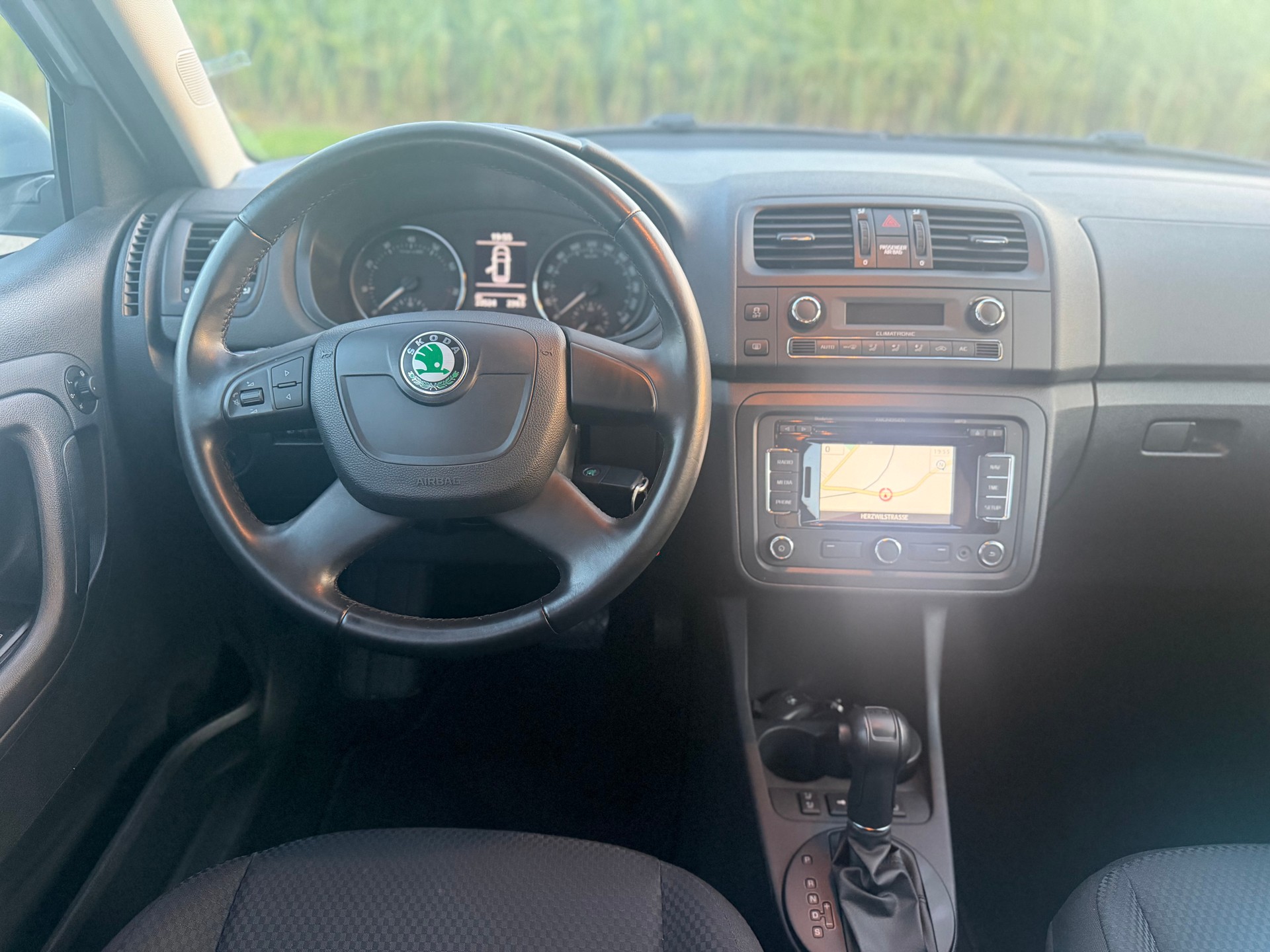 SKODA Fabia 1.2 TSI Elegance DSG-image-7