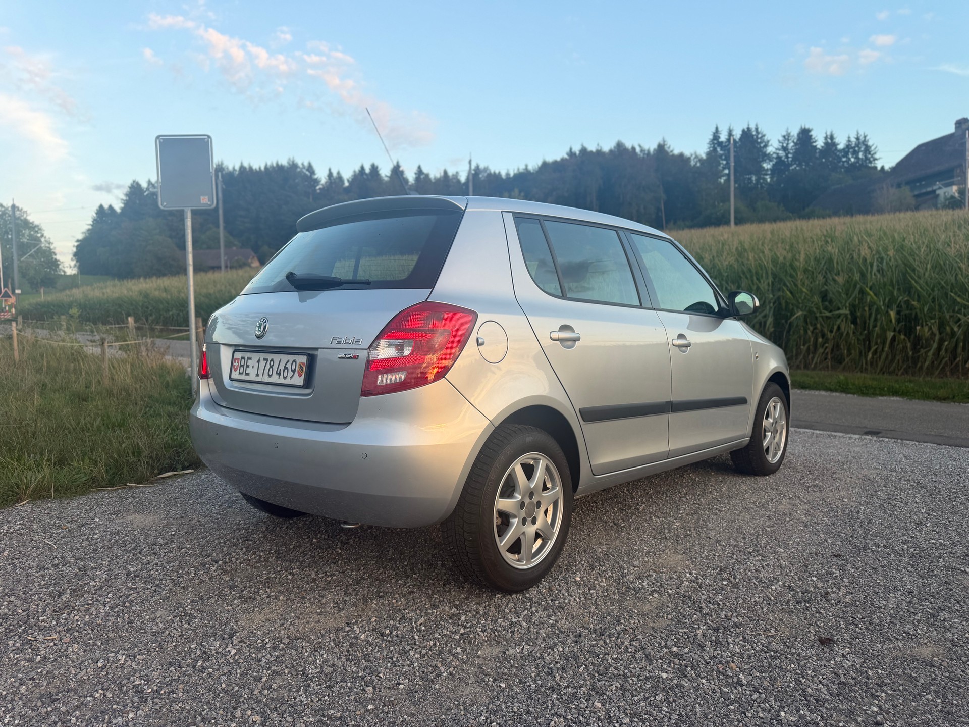 SKODA Fabia 1.2 TSI Elegance DSG-image-3