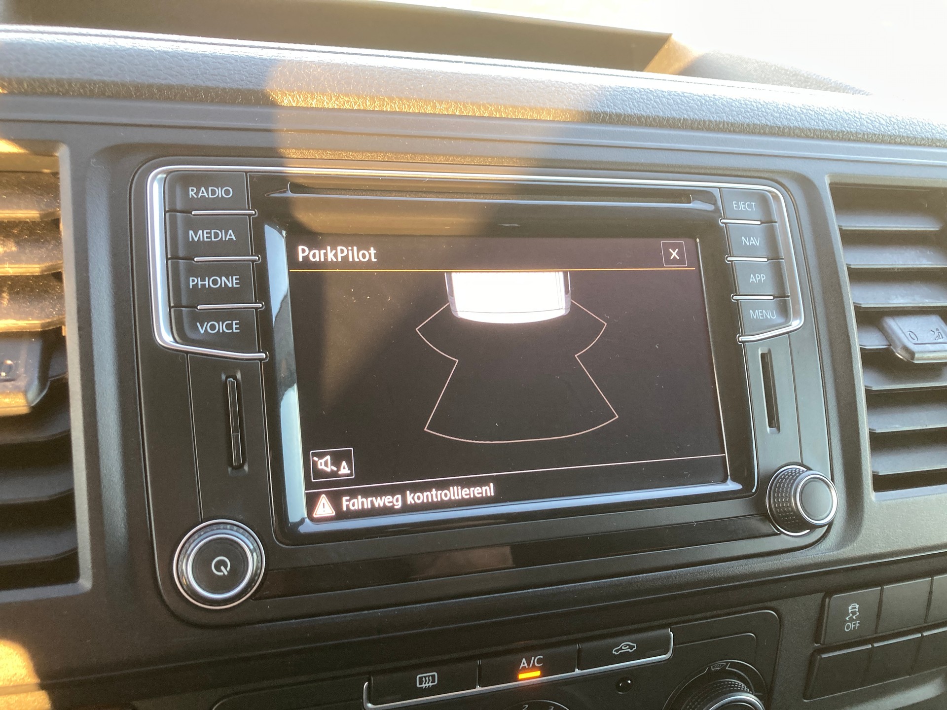 VW T6 2.0 TDI-image-13