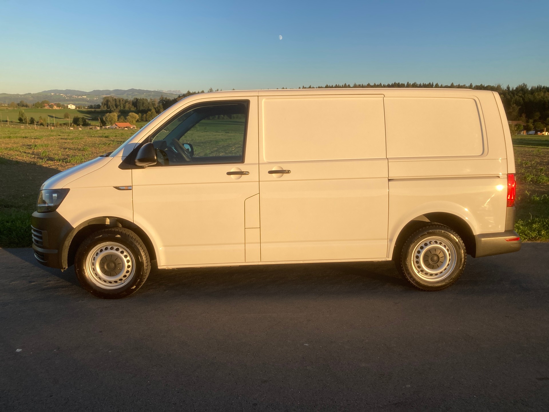 VW T6 2.0 TDI-image-4