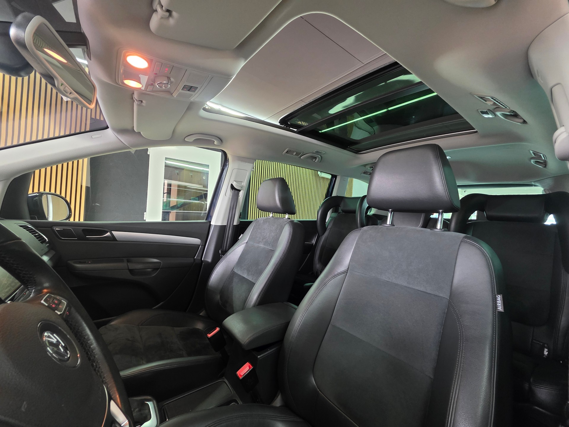 VW Sharan 2.0 TSI Highline DSG-image-10