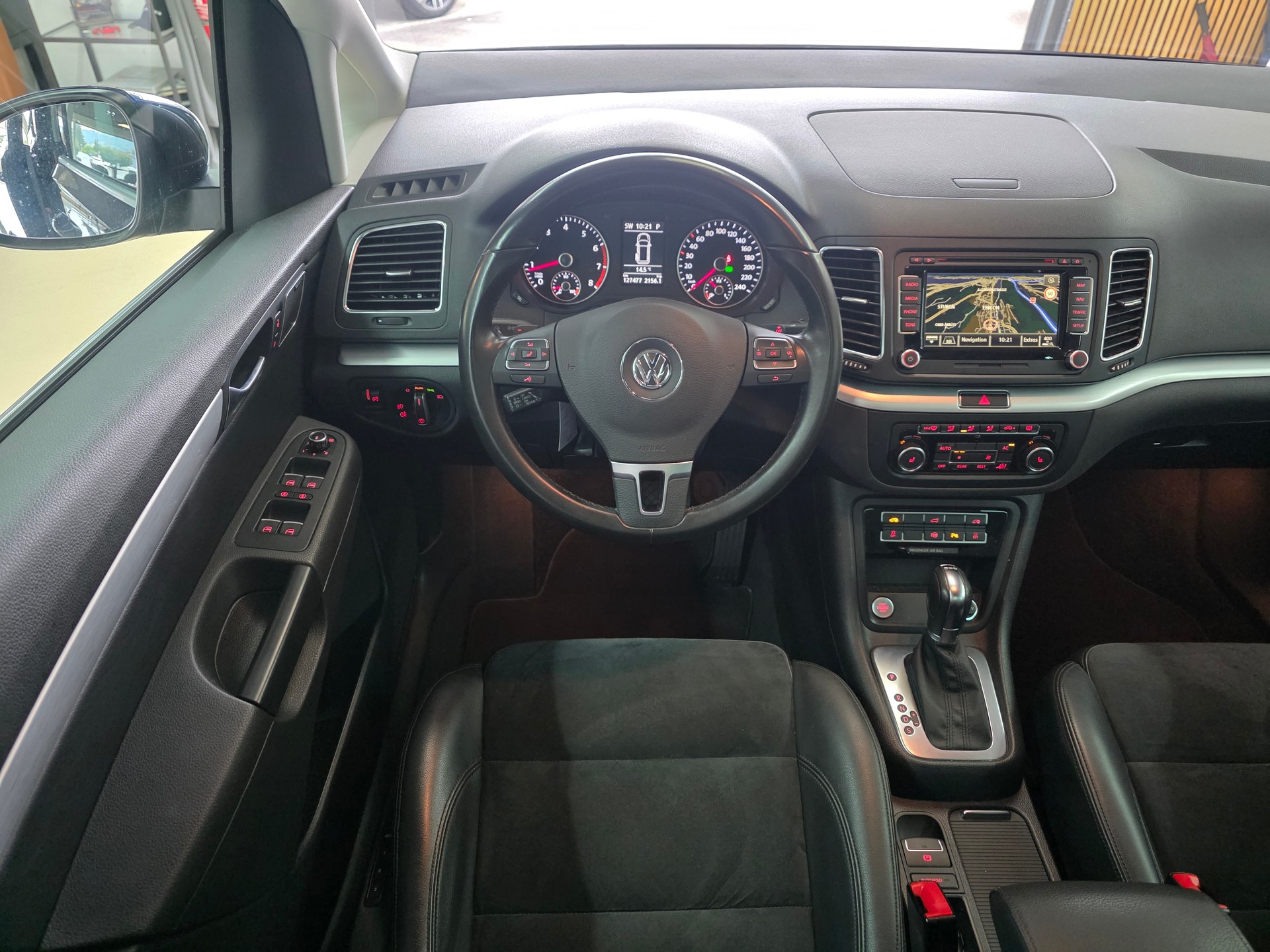 VW Sharan 2.0 TSI Highline DSG-image-11