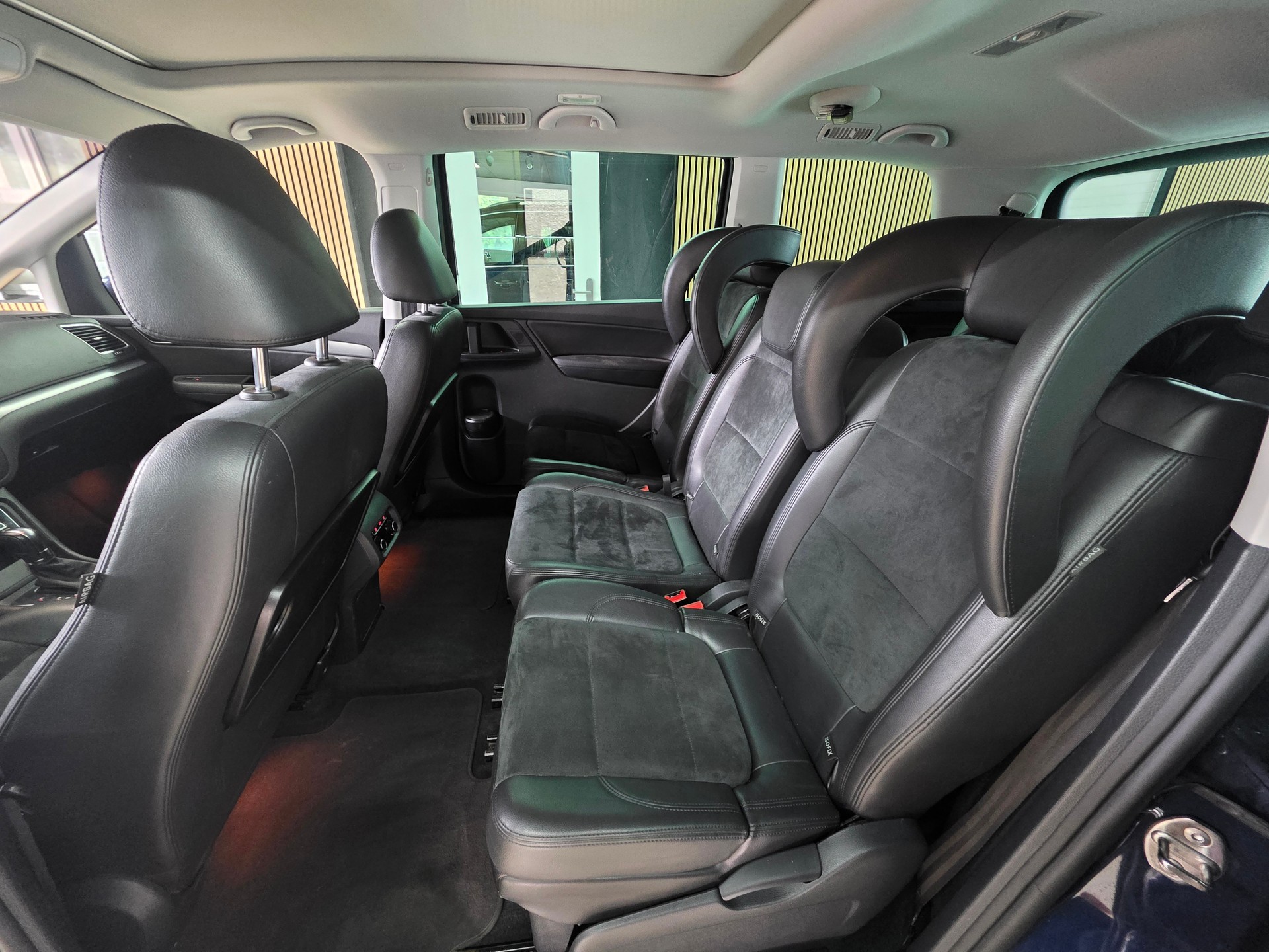 VW Sharan 2.0 TSI Highline DSG-image-18