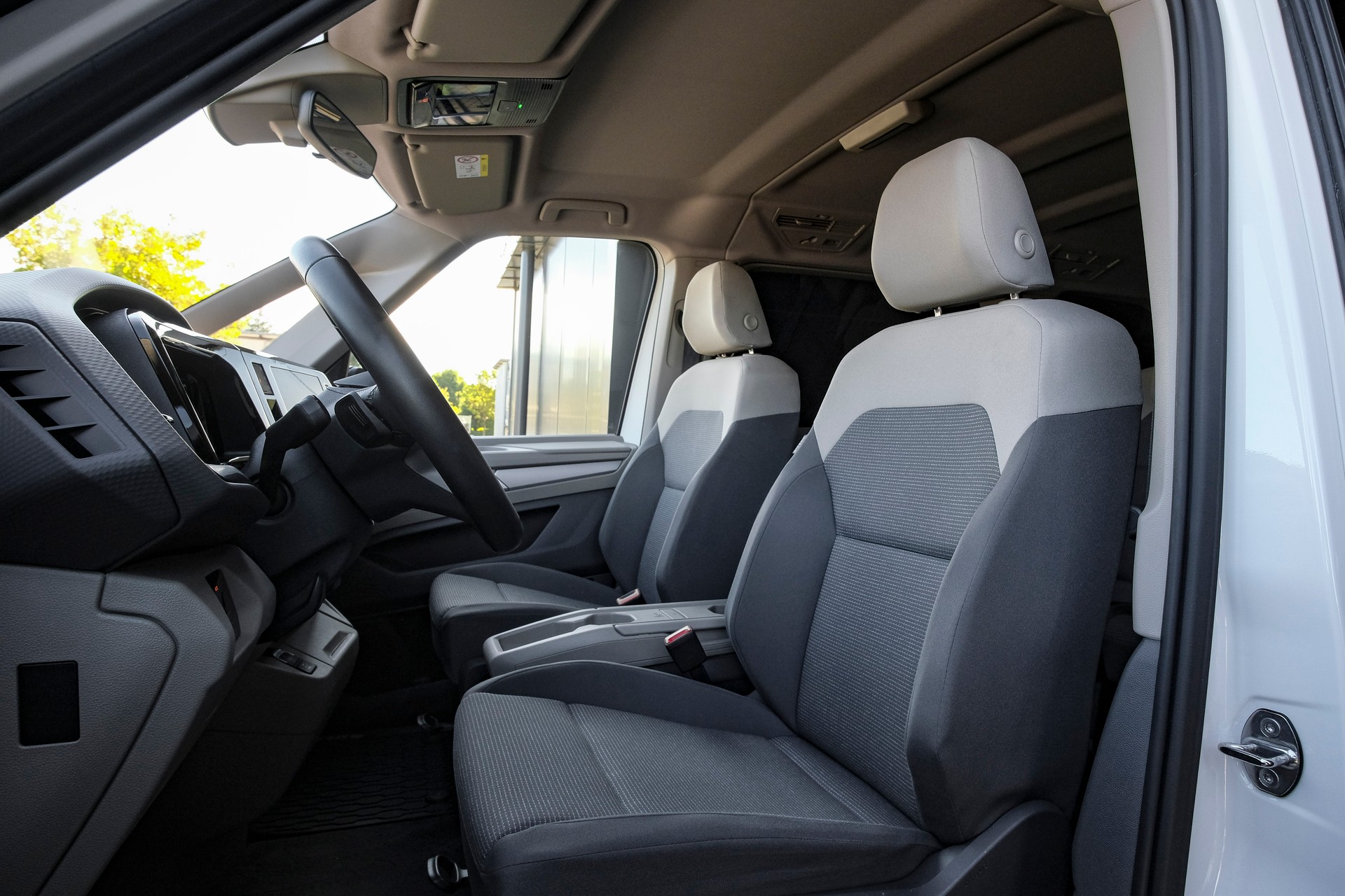VW Multivan 2.0 TDI DSG "GUTE NACHT PAKET"-image-9