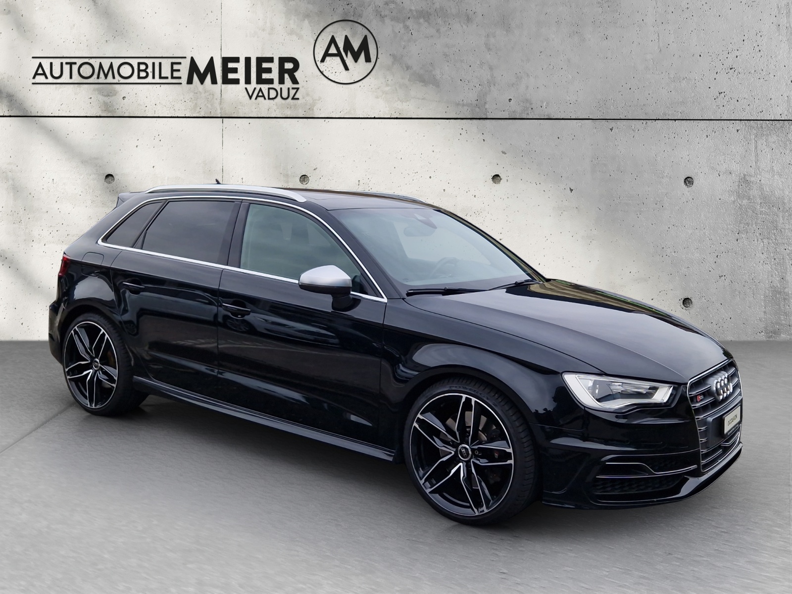 AUDI S3 Sportback 2.0 T FSI quattro S-Tronic-image-12