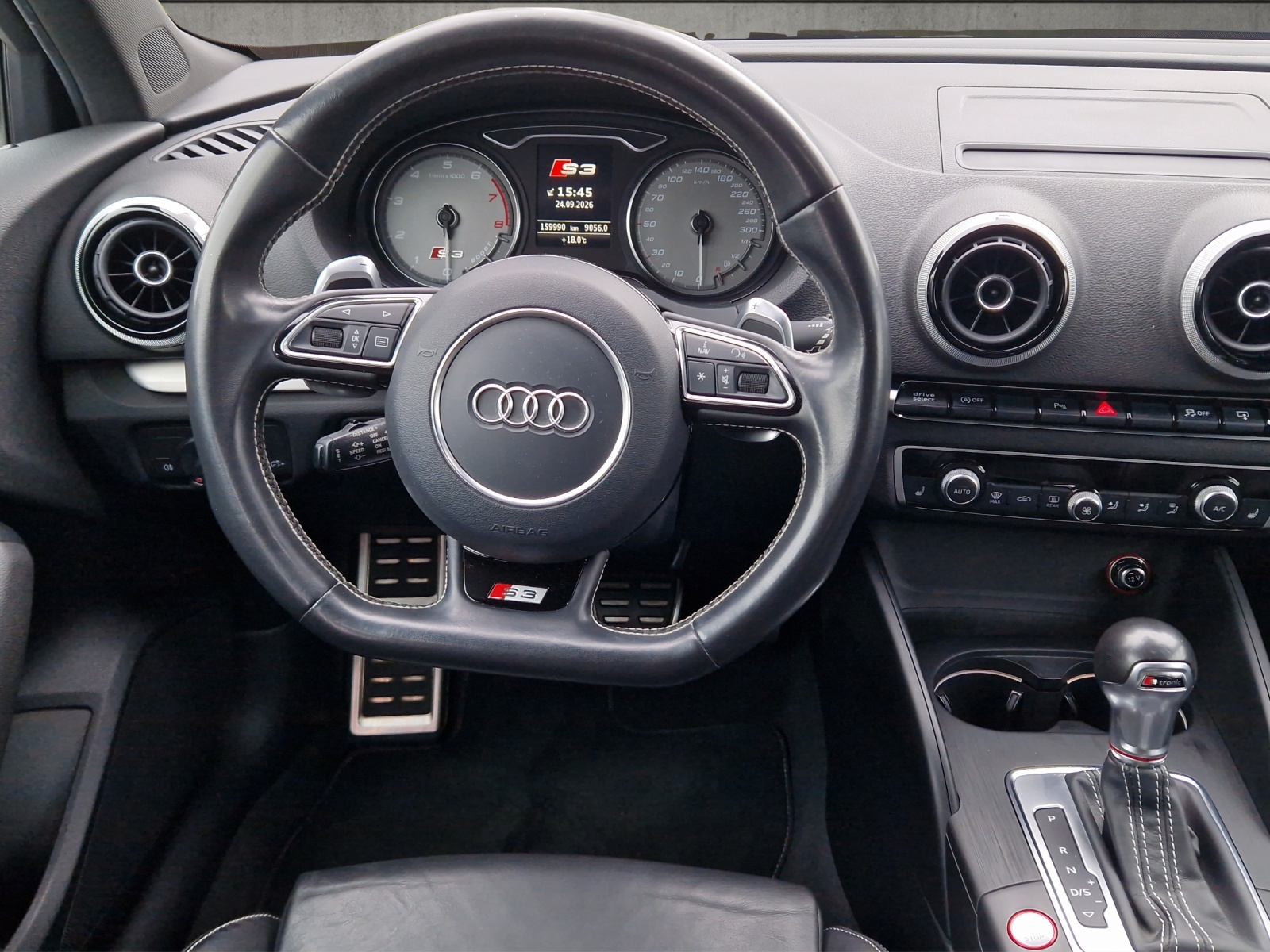 AUDI S3 Sportback 2.0 T FSI quattro S-Tronic-image-7