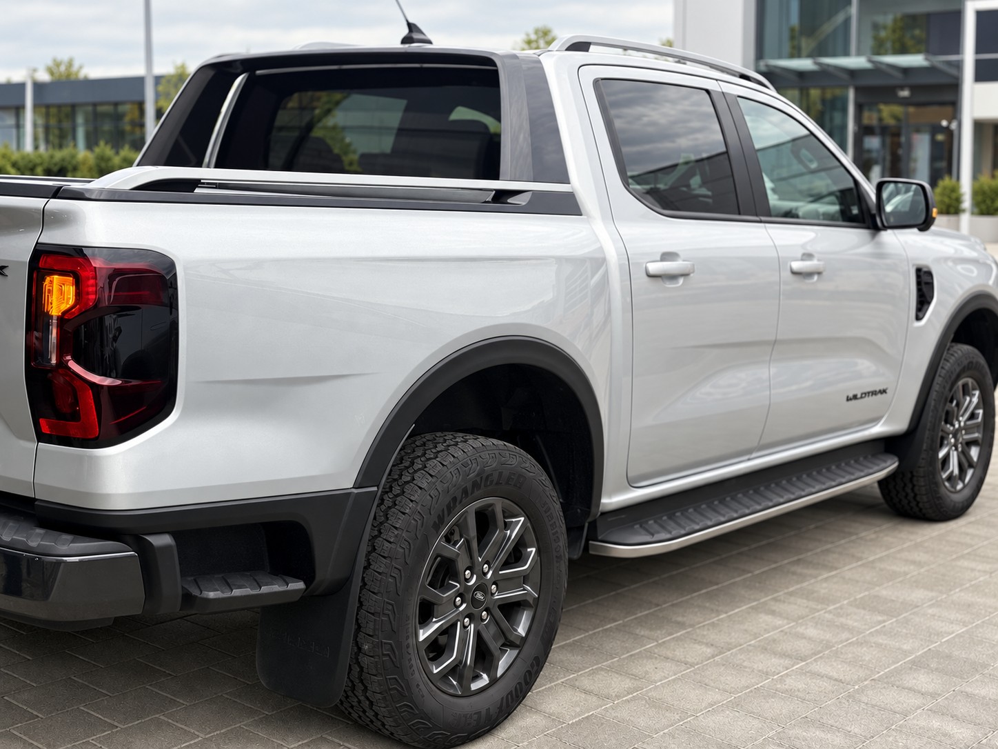 FORD Ranger Wildtrak 3.0 Eco Blue e-4WD Automat-image-13