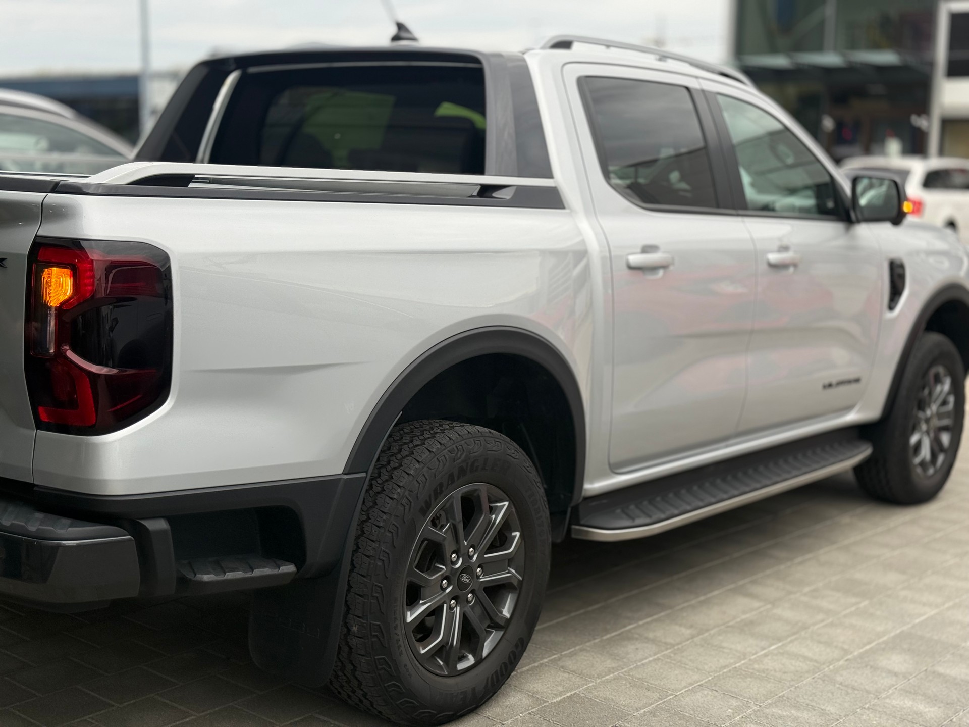 FORD Ranger Wildtrak 3.0 Eco Blue e-4WD Automat-image-10
