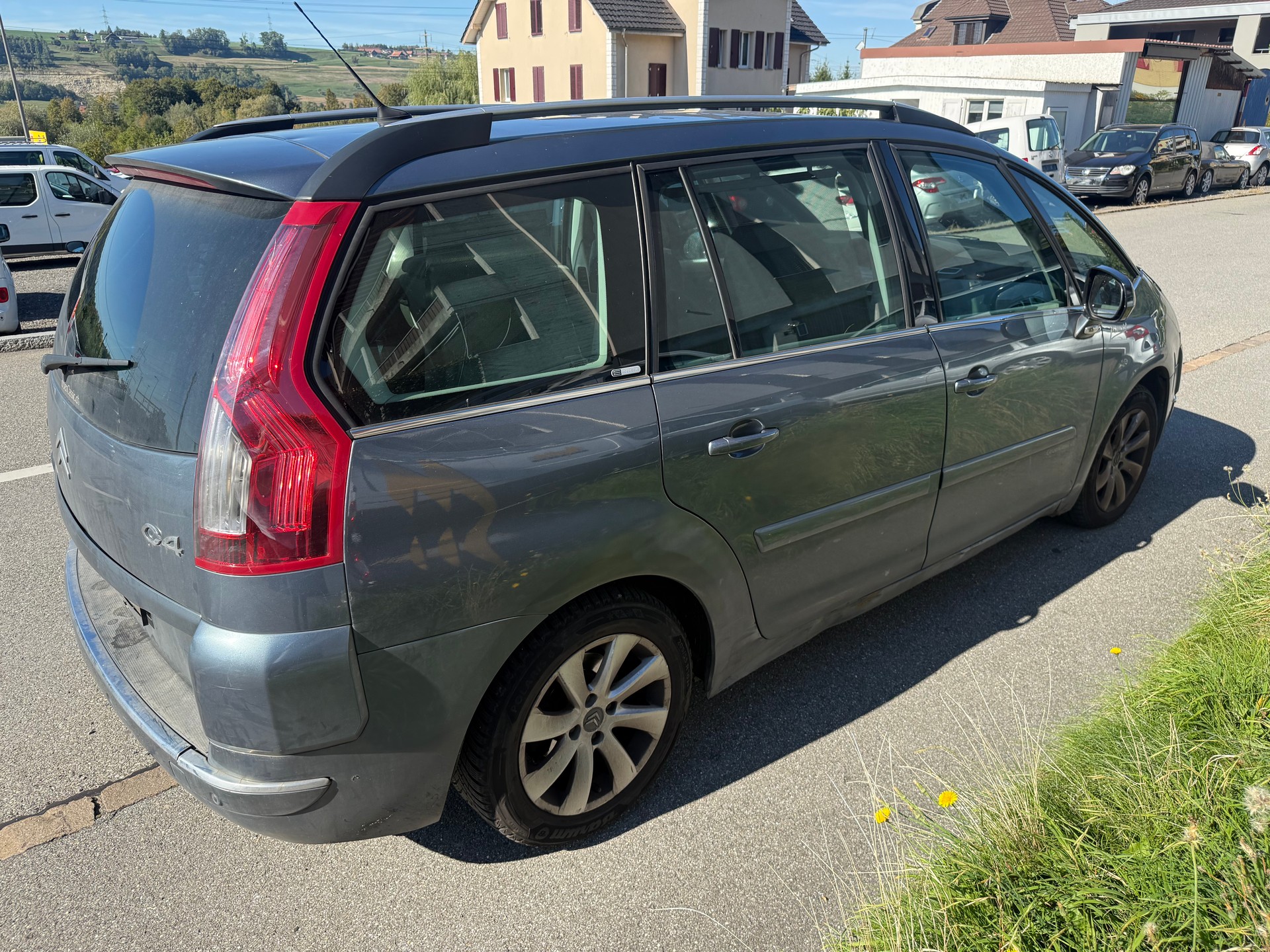 CITROEN Grand C4 Picasso 2.0i 16V Dynamique-image-5