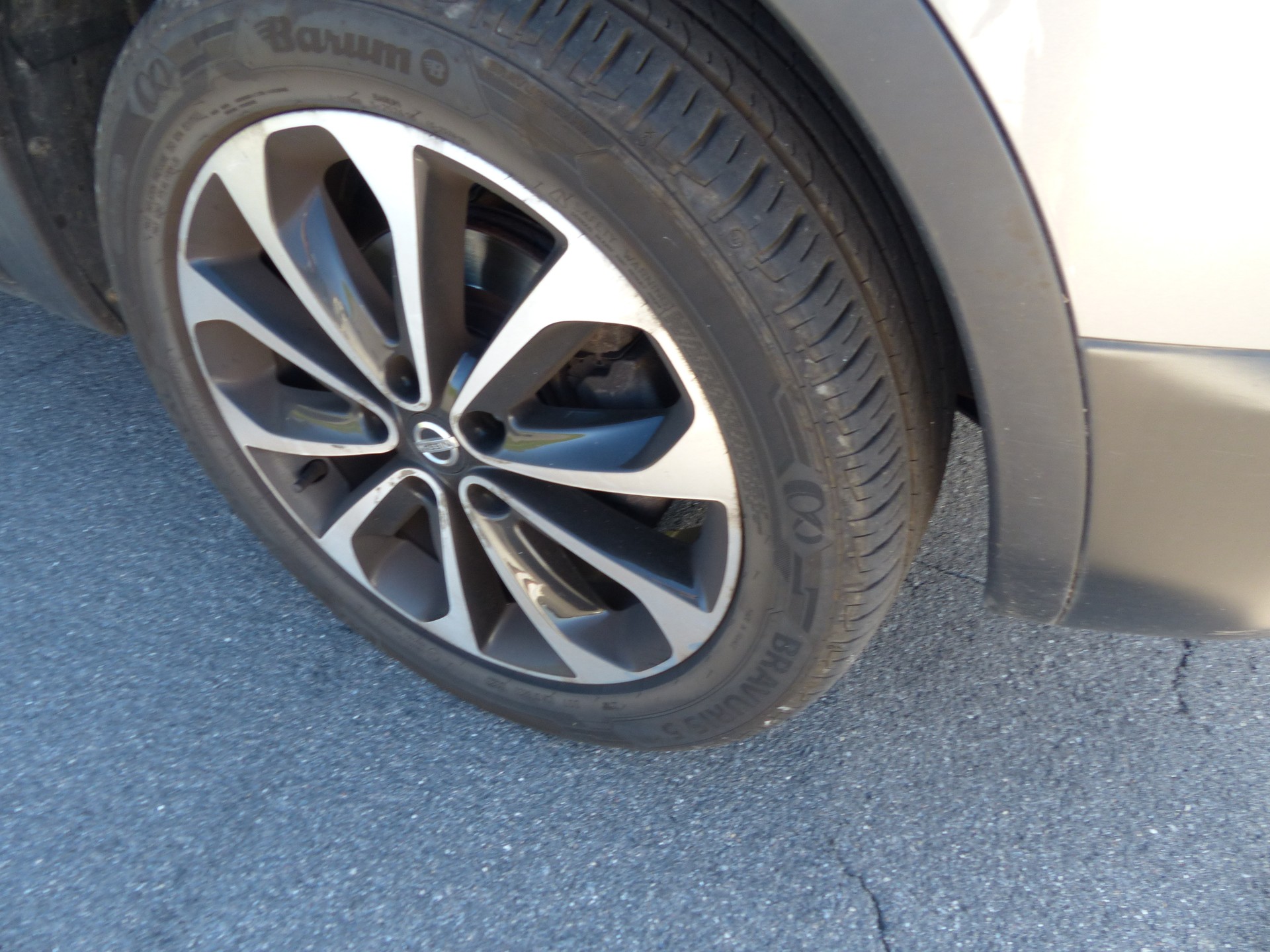 NISSAN Qashqai 2.0 dCi 4WD tekna Automatic-image-9