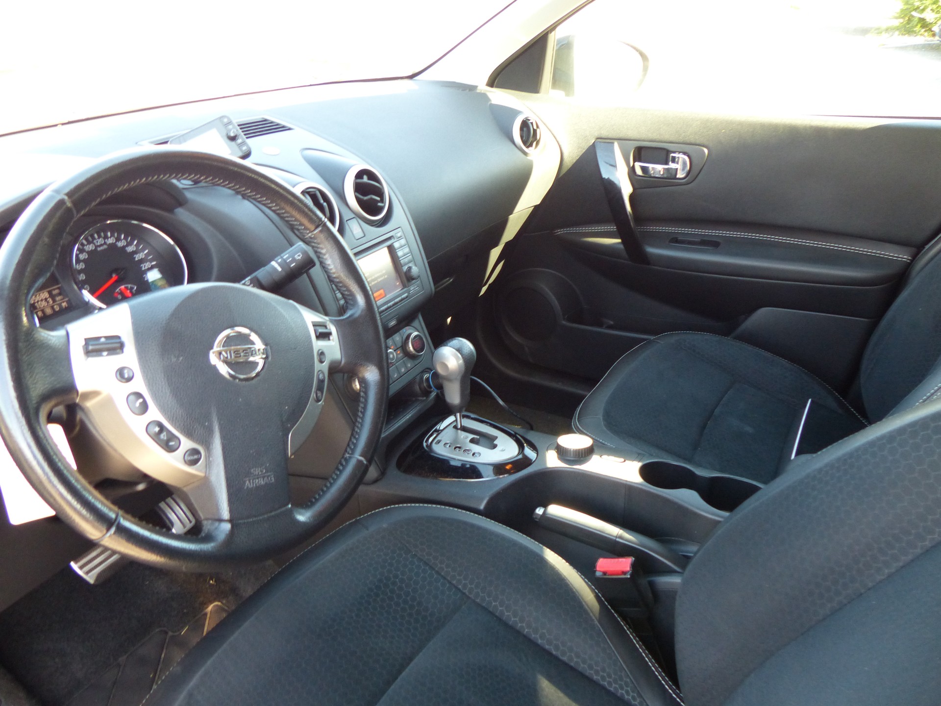 NISSAN Qashqai 2.0 dCi 4WD tekna Automatic-image-14