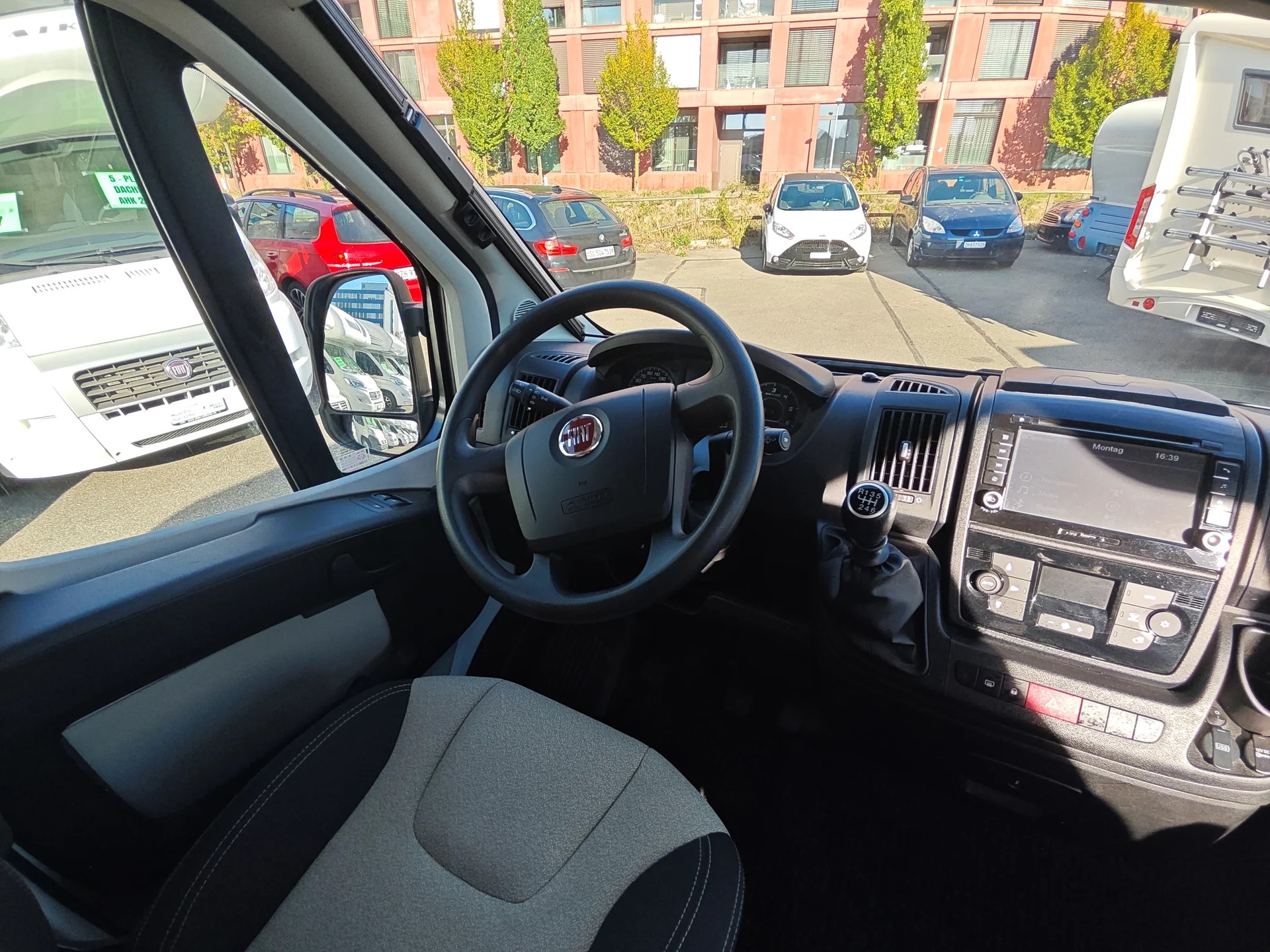 PÖSSL Roadcar R540-image-12