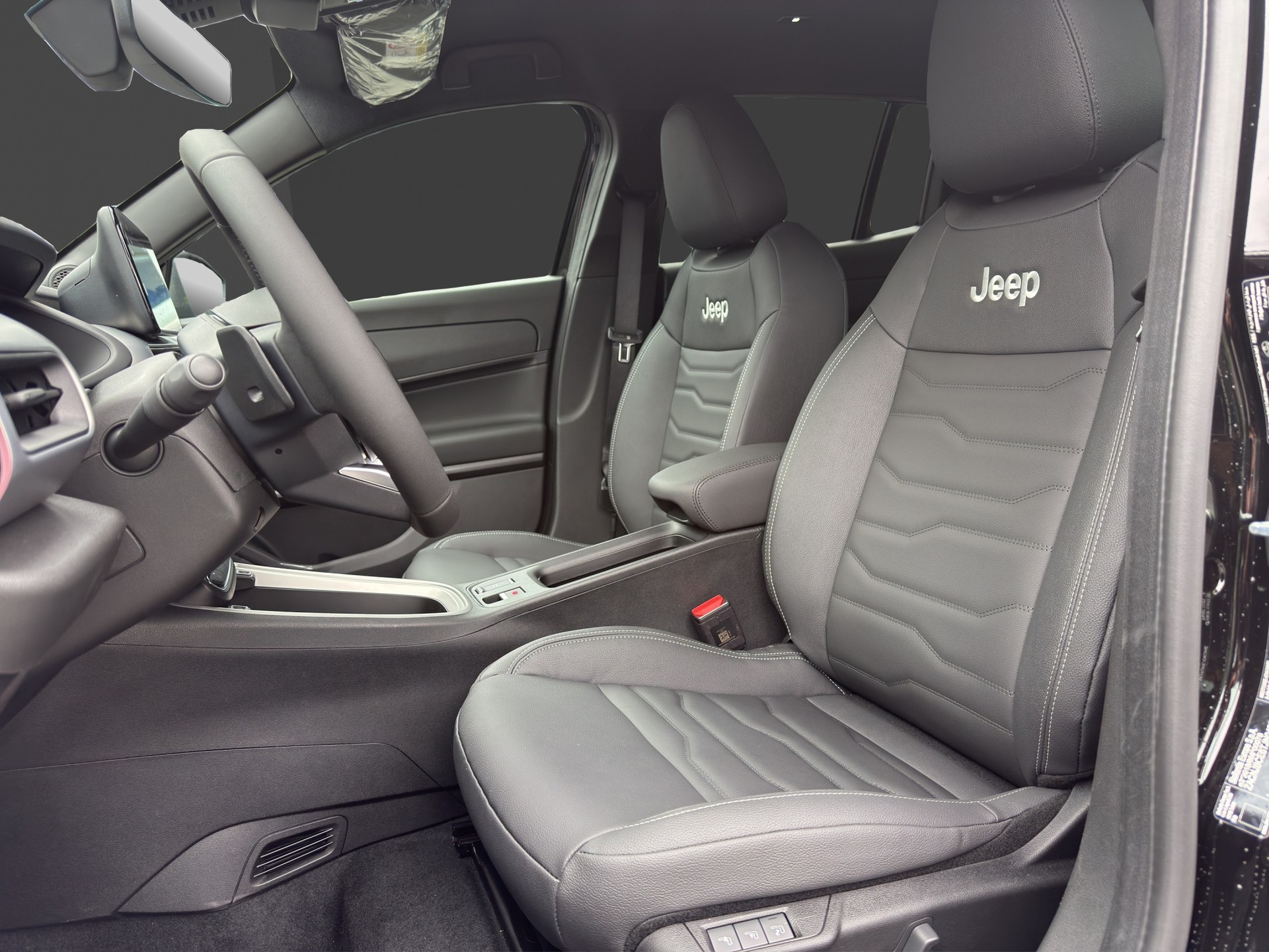 JEEP Avenger 1.2 Turbo MHEV Overland Leather 4xe-image-14