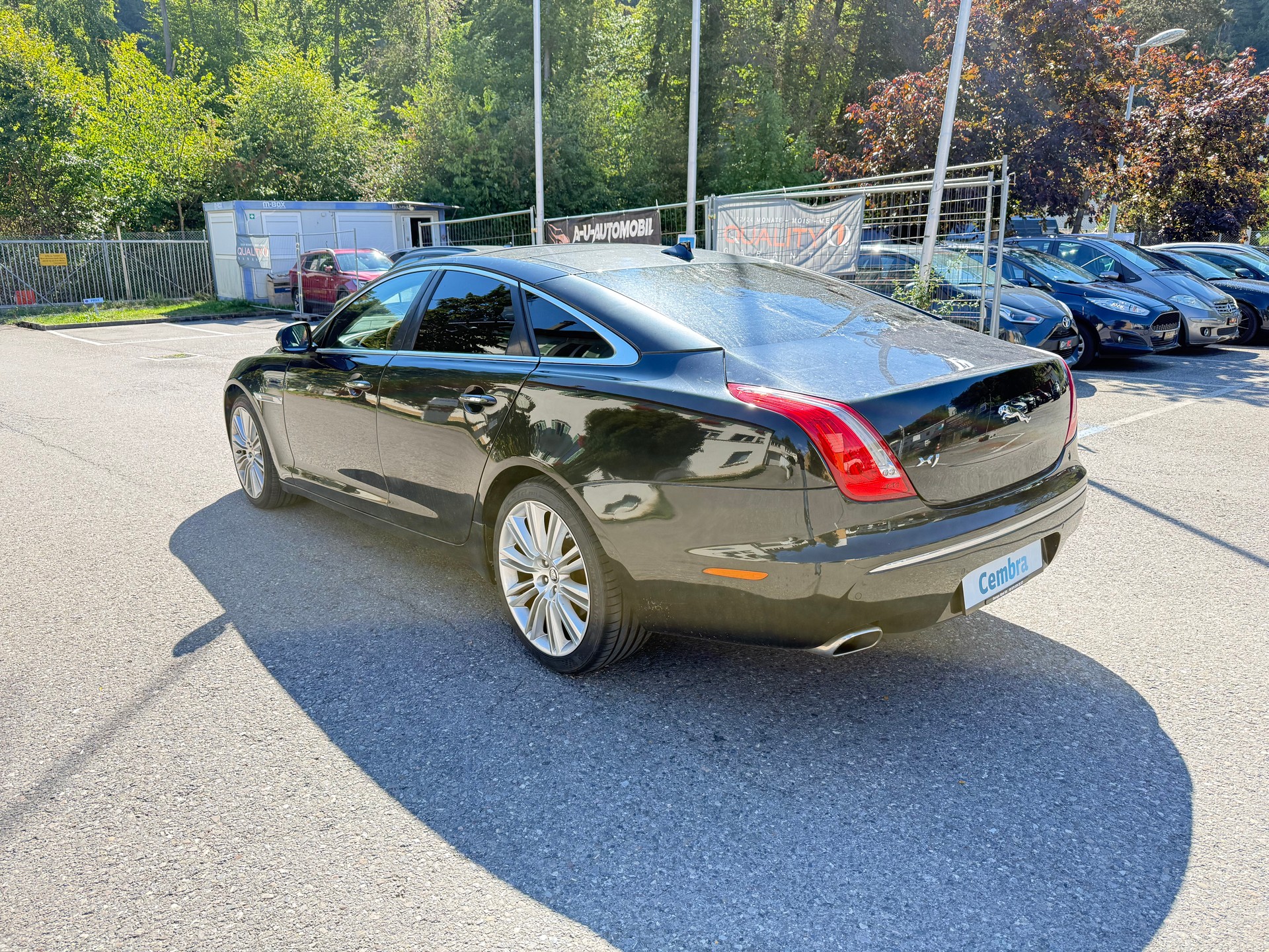 JAGUAR XJ 3.0d V6 Luxury Automatic-image-3