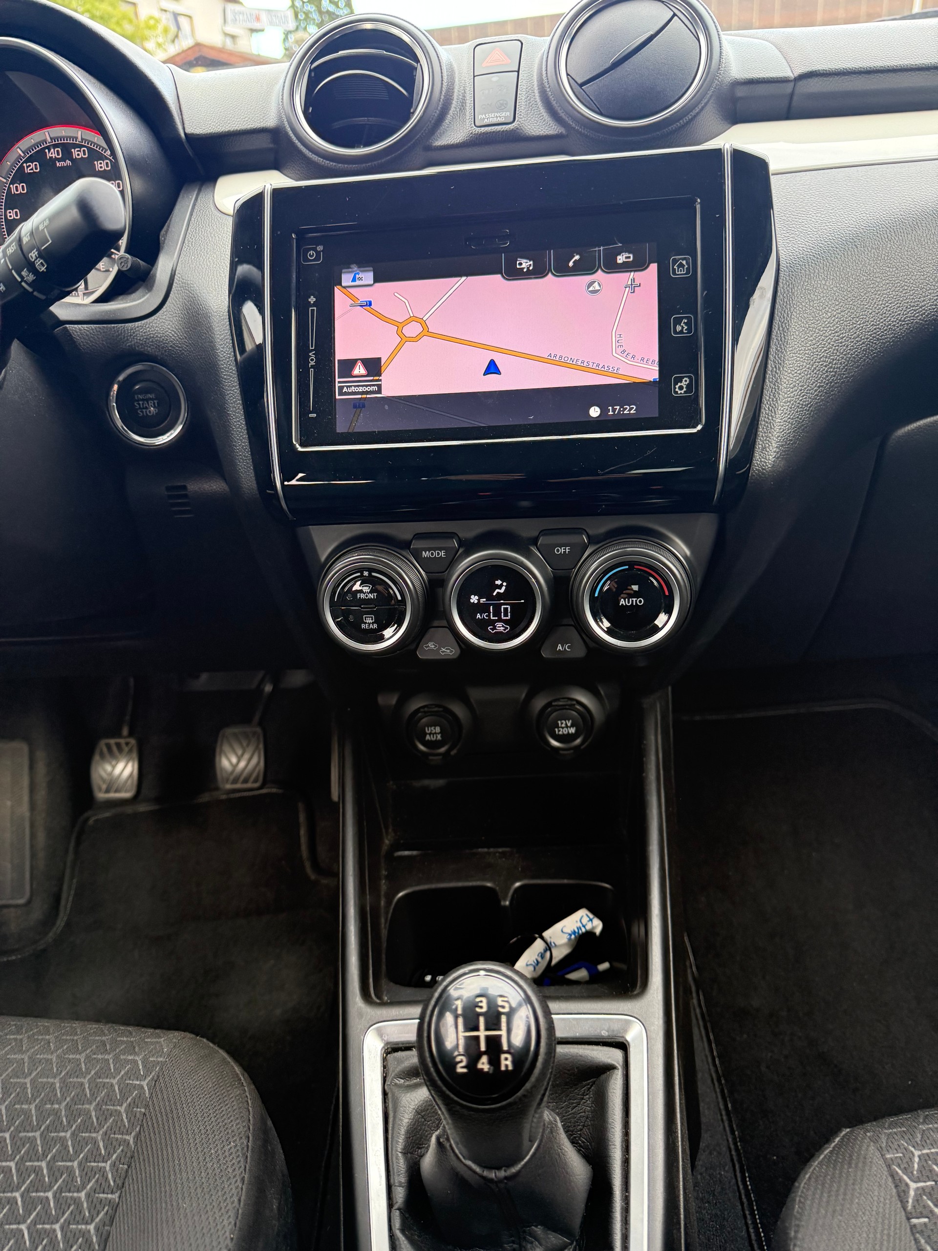 SUZUKI Swift 1.2i 16V SHVS Compact Top Hybrid Allgrip 4x4-image-7