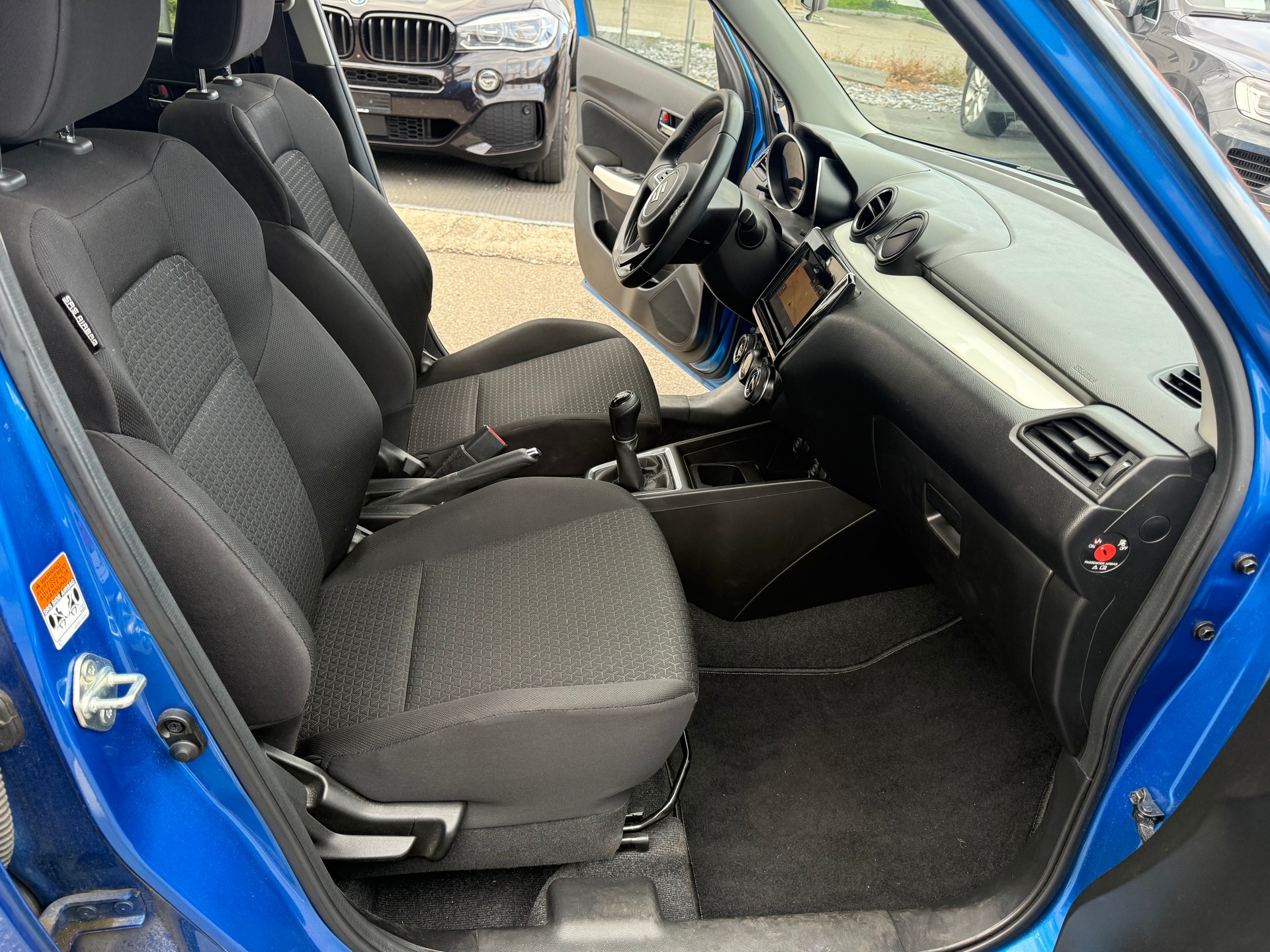 SUZUKI Swift 1.2i 16V SHVS Compact Top Hybrid Allgrip 4x4-image-9