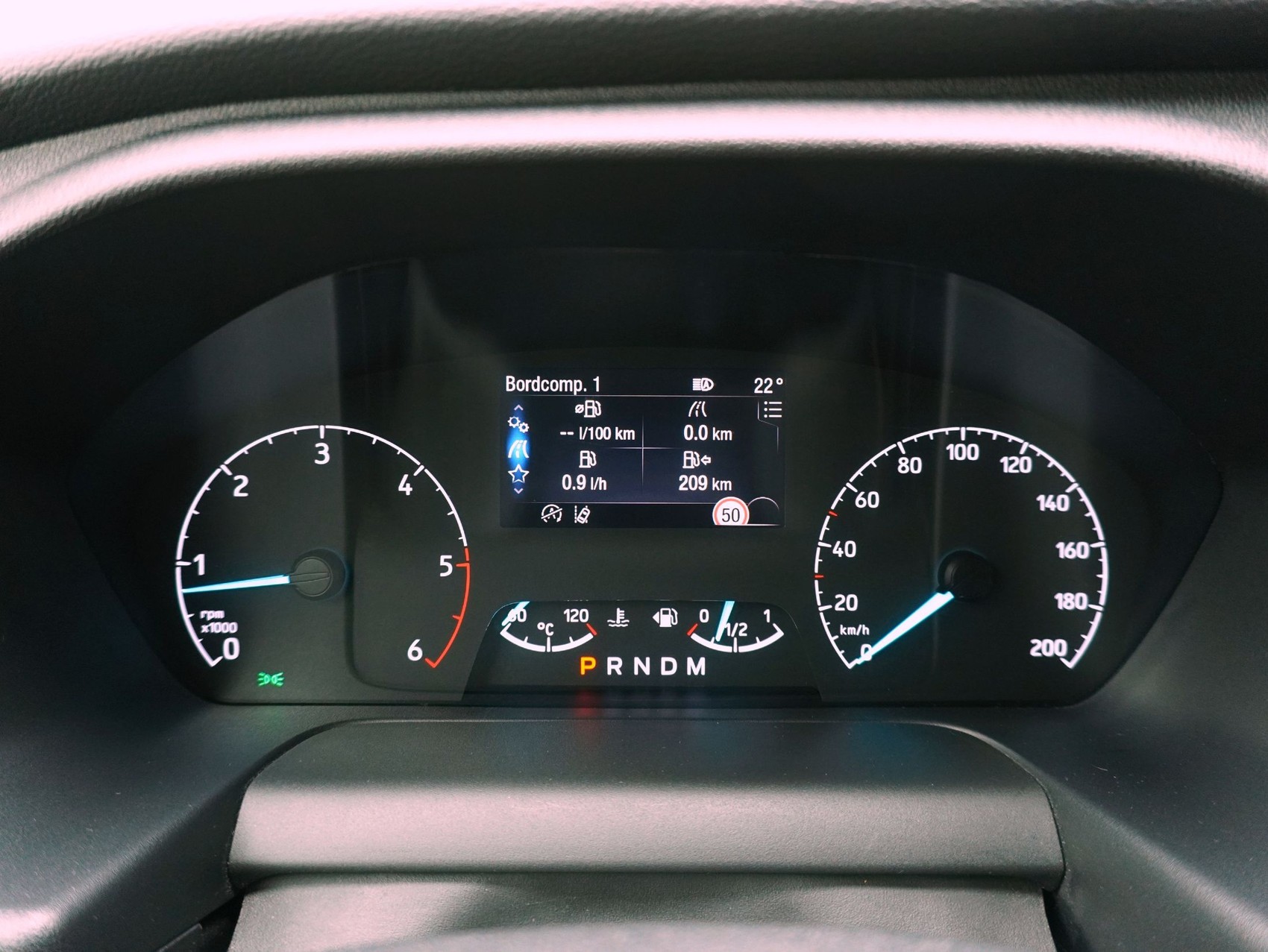 FORD Tourneo Custom Bus 310 L1 2.0 TDCi Titanium-image-17