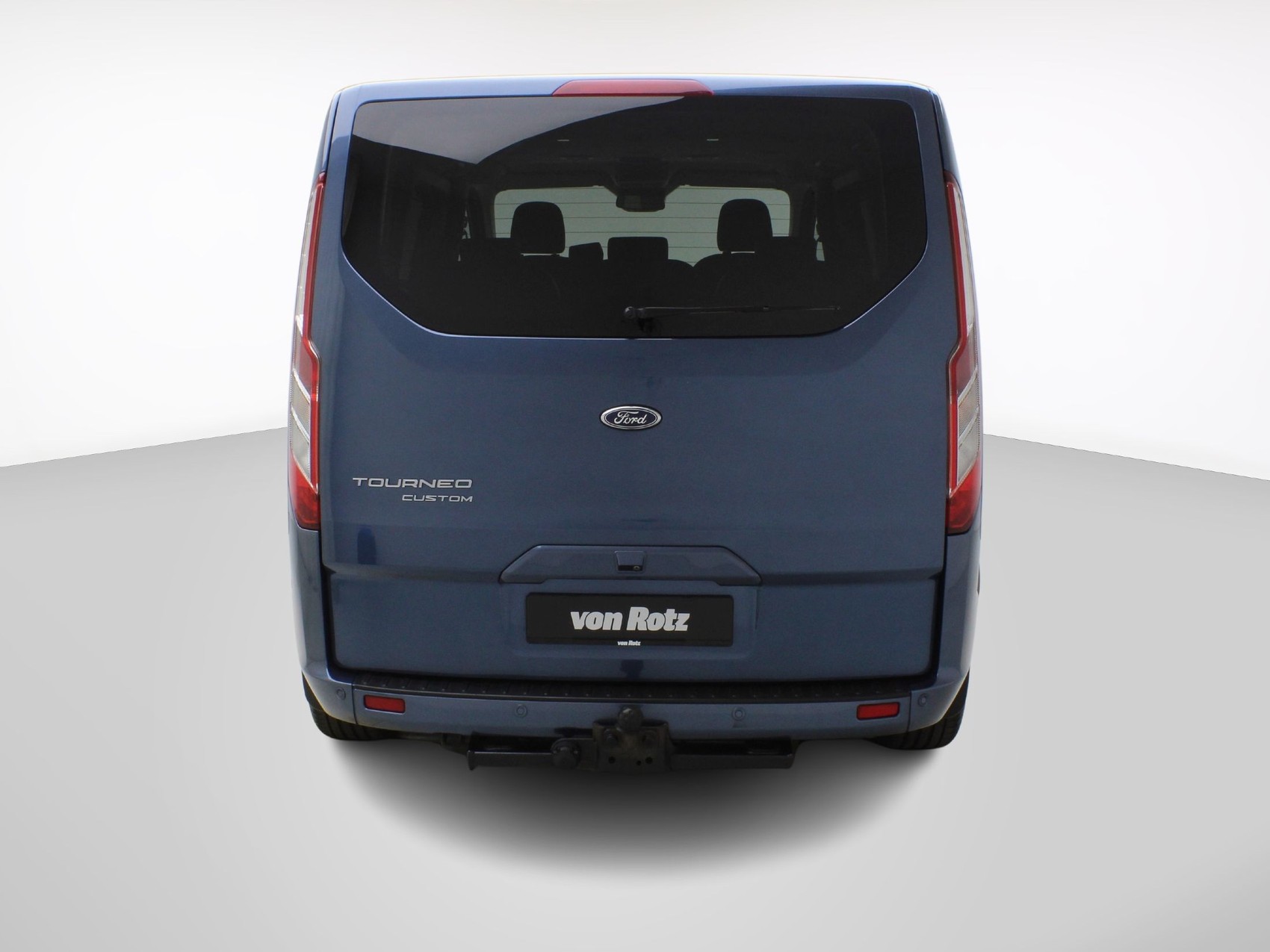 FORD Tourneo Custom Bus 310 L1 2.0 TDCi Titanium-image-3