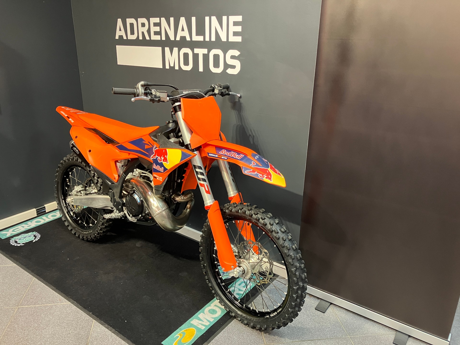 KTM 250 SX 2024-showroom-element-2