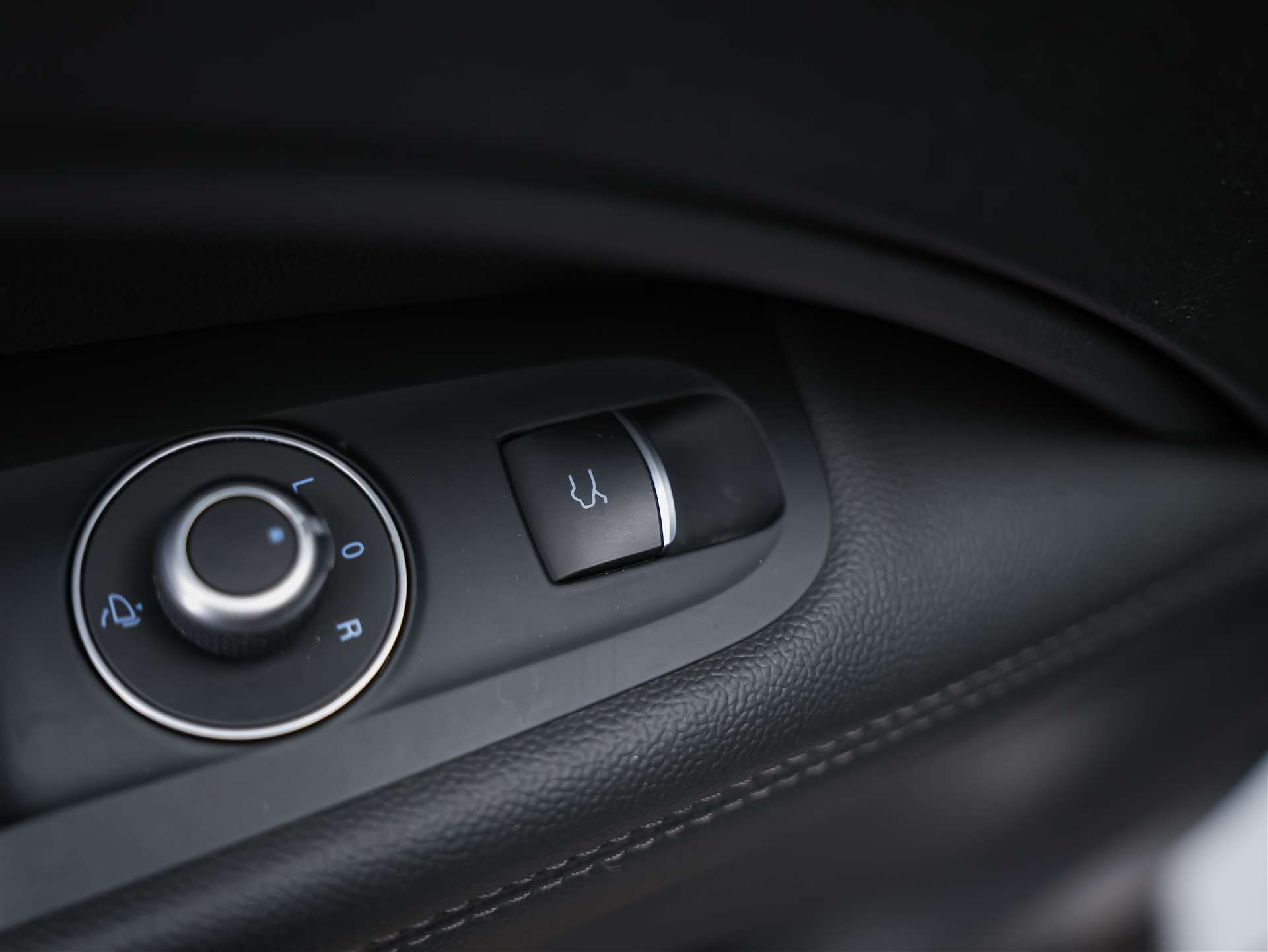 ALFA ROMEO Stelvio 2.0 Super Q4 Automatic *CH Fahrzeug*Lenkradheizung*-image-26