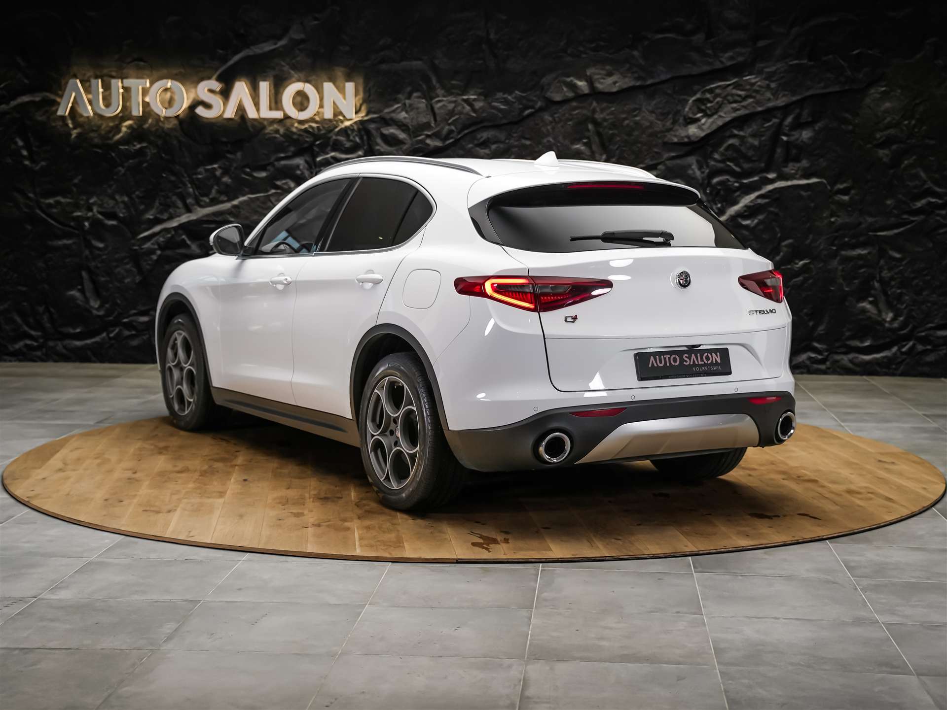 ALFA ROMEO Stelvio 2.0 Super Q4 Automatic *CH Fahrzeug*Lenkradheizung*-image-3