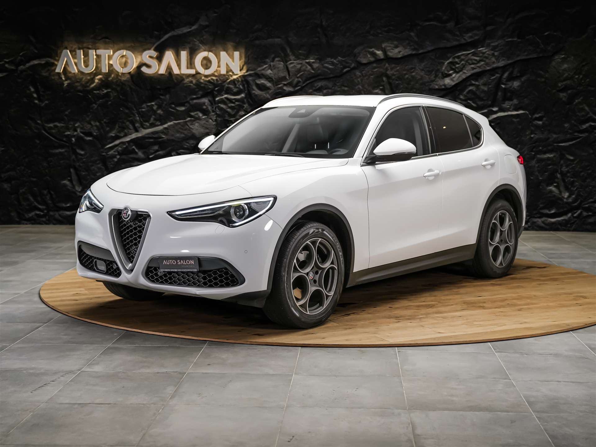ALFA ROMEO Stelvio 2.0 Super Q4 Automatic *CH Fahrzeug*Lenkradheizung*-image-1