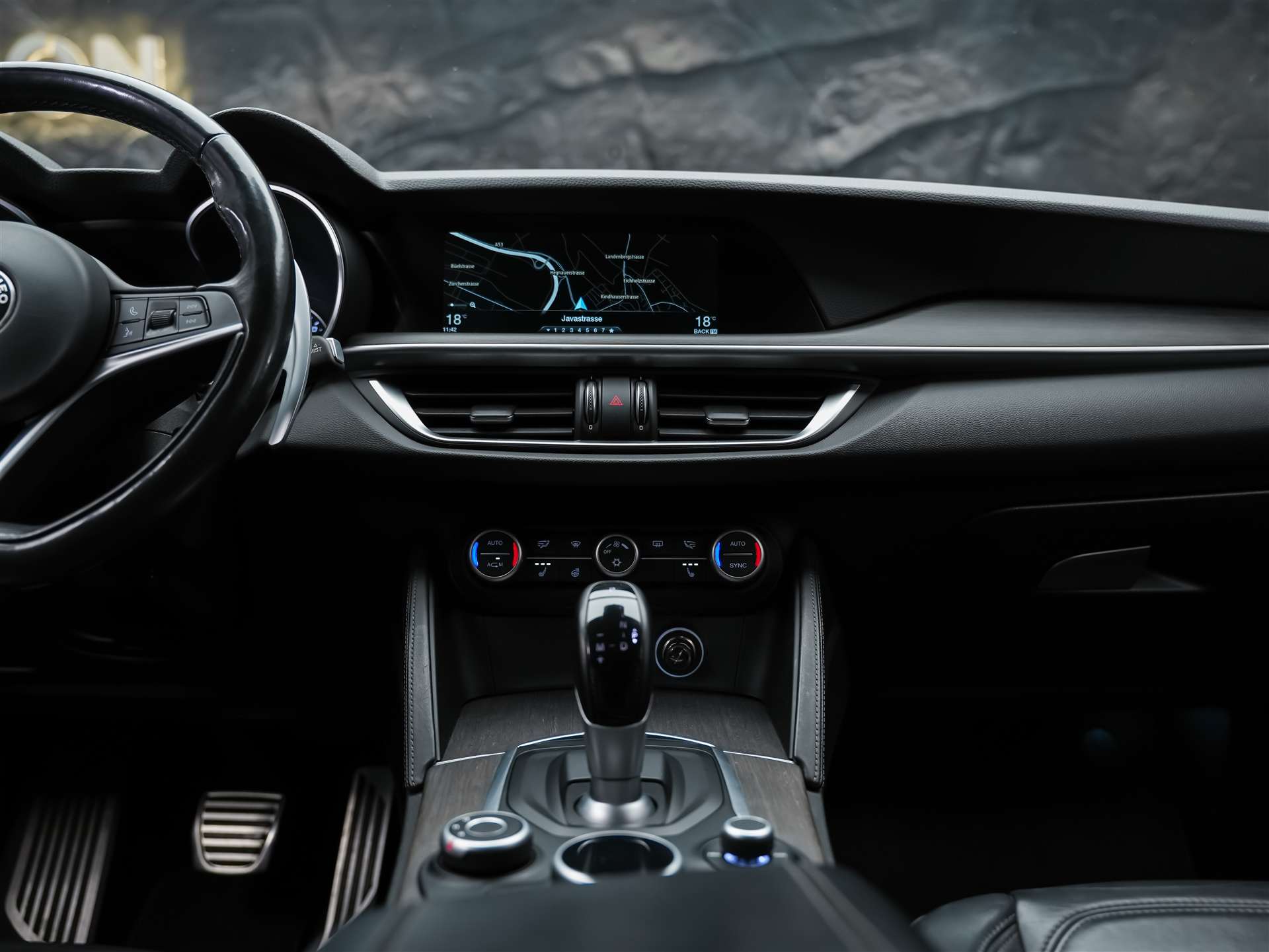 ALFA ROMEO Stelvio 2.0 Super Q4 Automatic *CH Fahrzeug*Lenkradheizung*-image-20