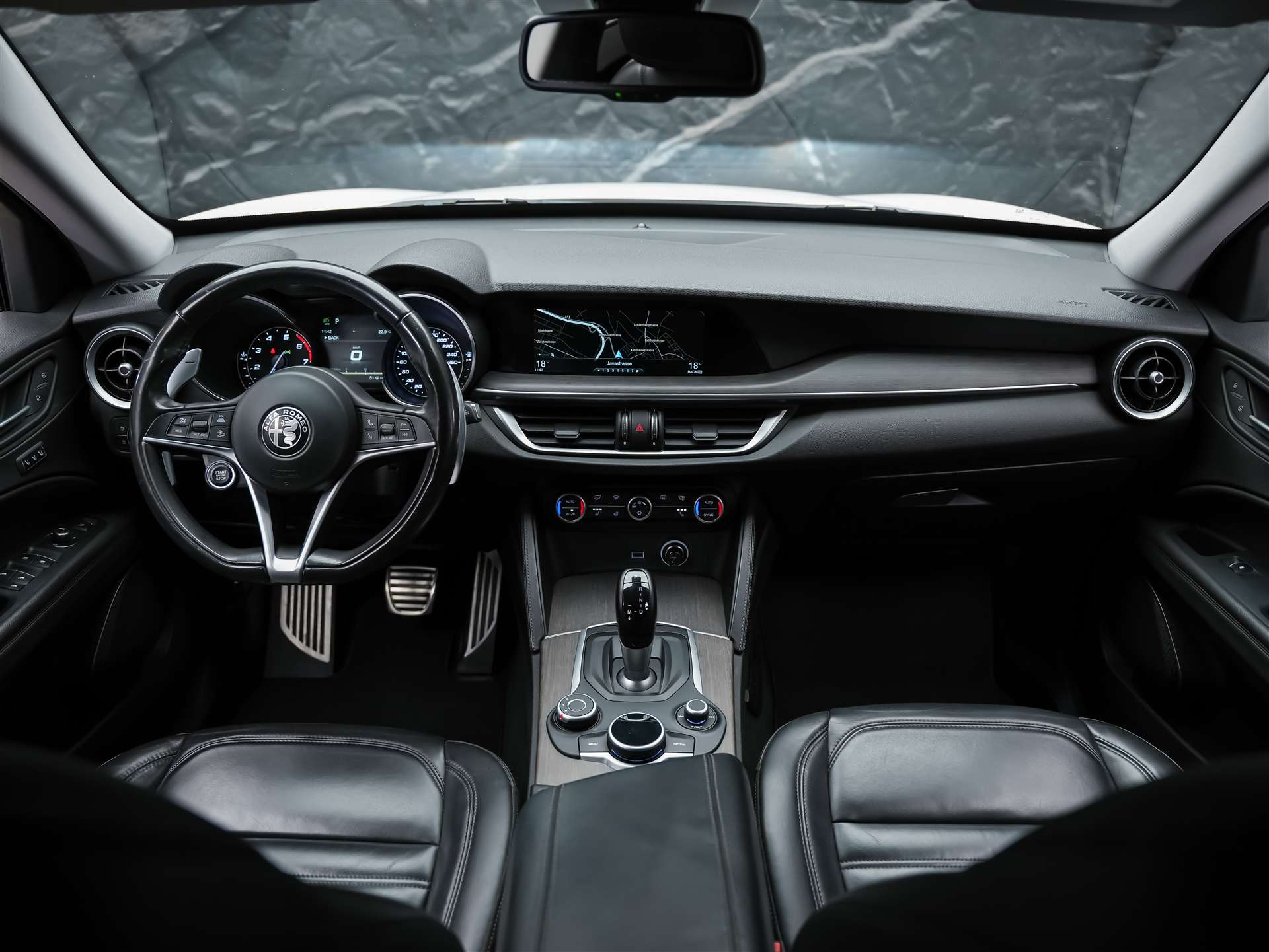 ALFA ROMEO Stelvio 2.0 Super Q4 Automatic *CH Fahrzeug*Lenkradheizung*-image-19