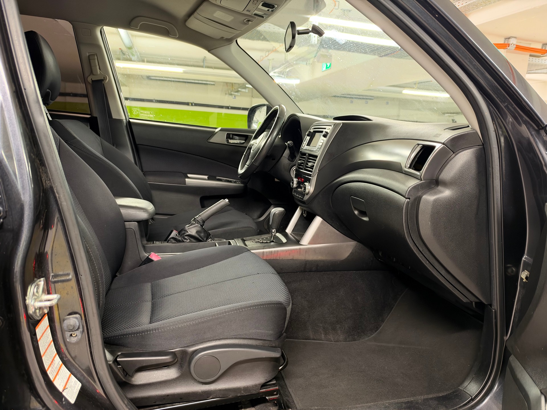 SUBARU Forester 2.0X Swiss Automatic-image-11