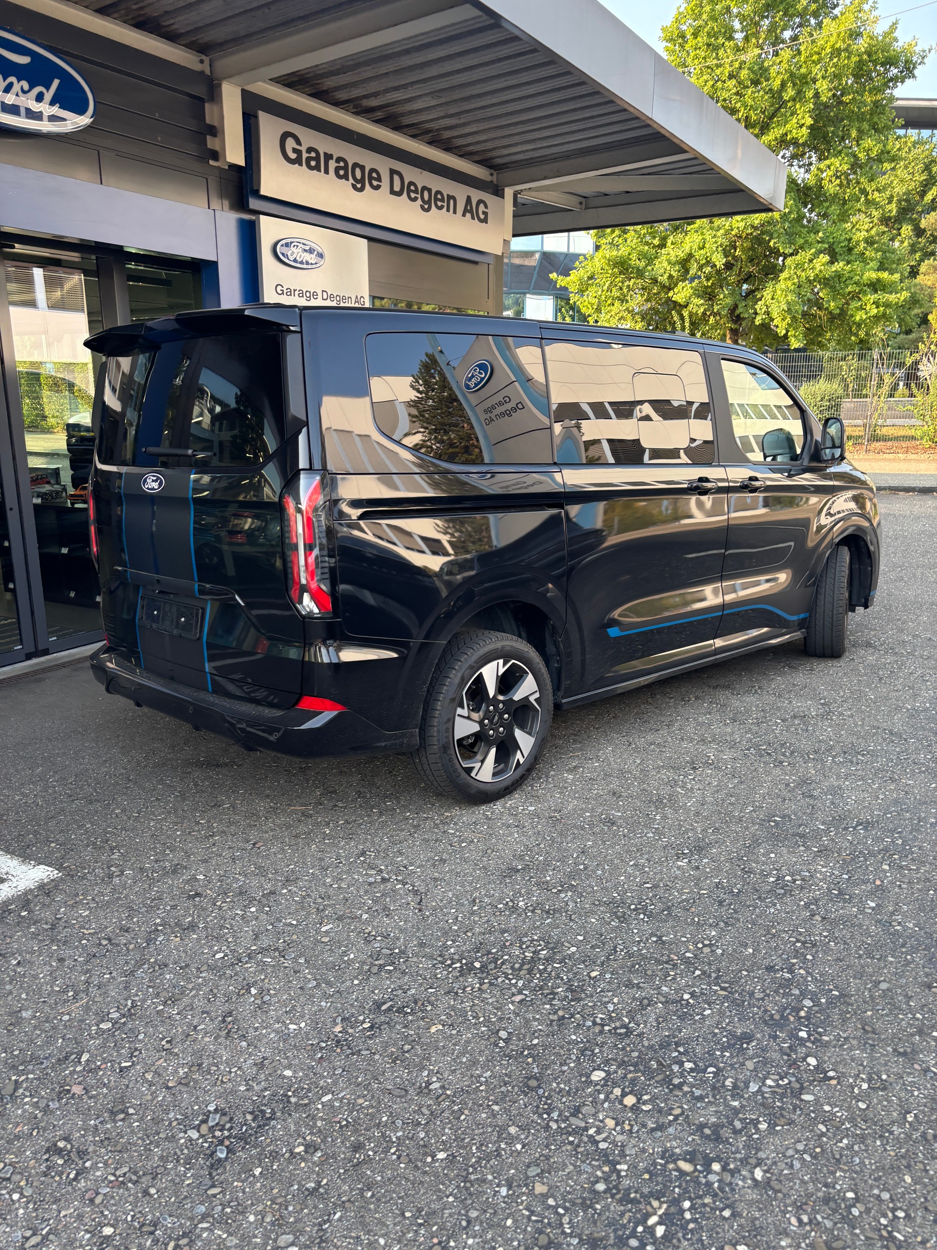 FORD Sport-image-25