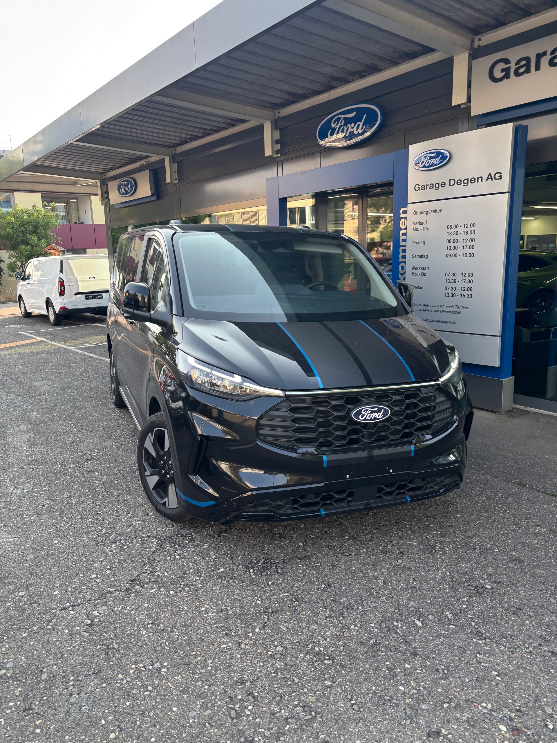 FORD Sport-image-13