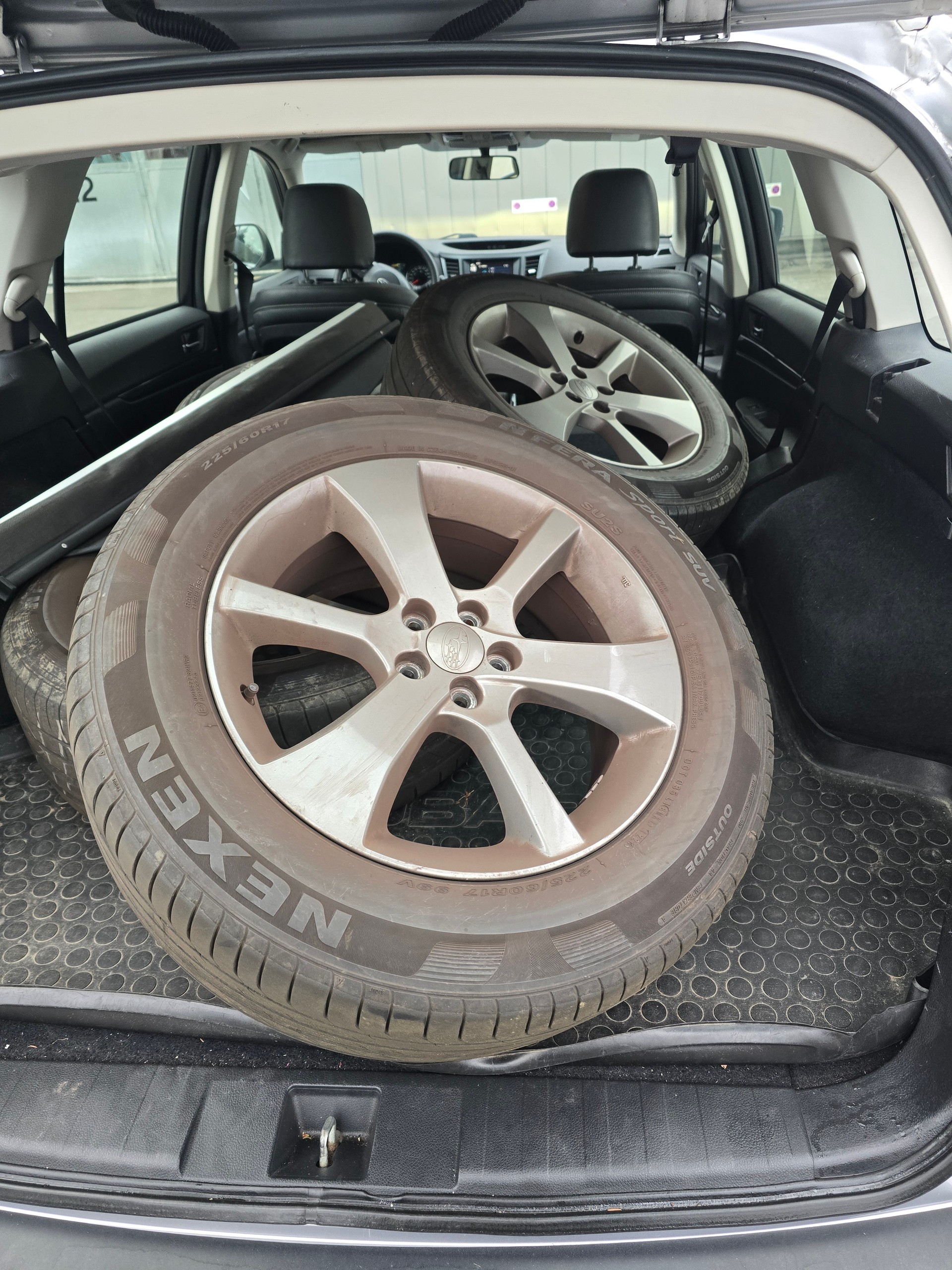 SUBARU Outback 2.0D Advantage Classic AWD-image-8