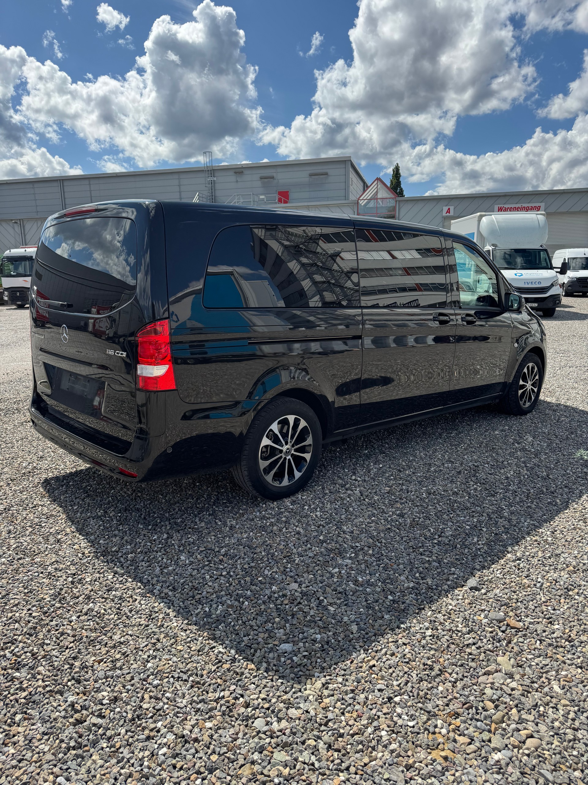 MERCEDES-BENZ Vito 116 CDI Extralang Pro Tourer 9G-Tronic-image-4