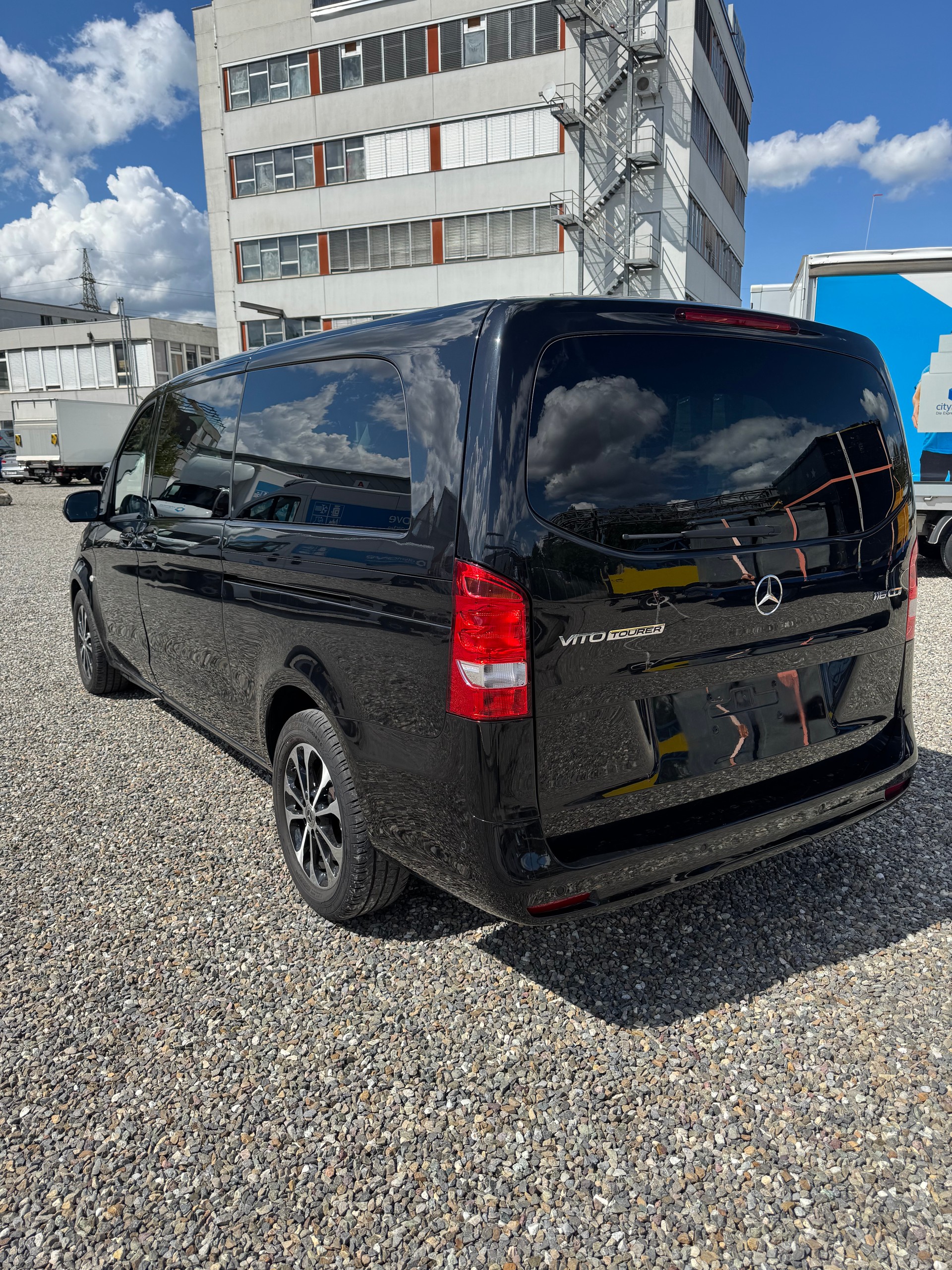 MERCEDES-BENZ Vito 116 CDI Extralang Pro Tourer 9G-Tronic-image-2