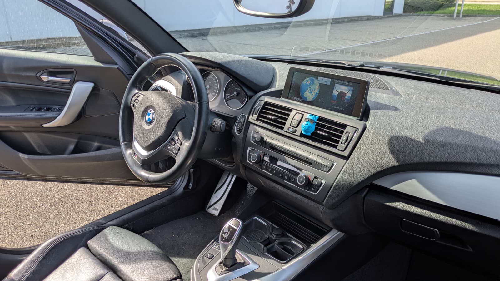 BMW M135i xDrive-image-3