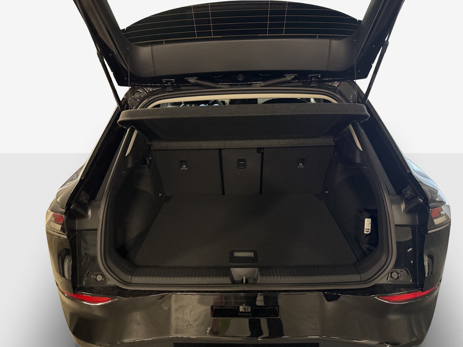 VW T-Roc 1.5 eTSI mHEV Life DSG-image-12
