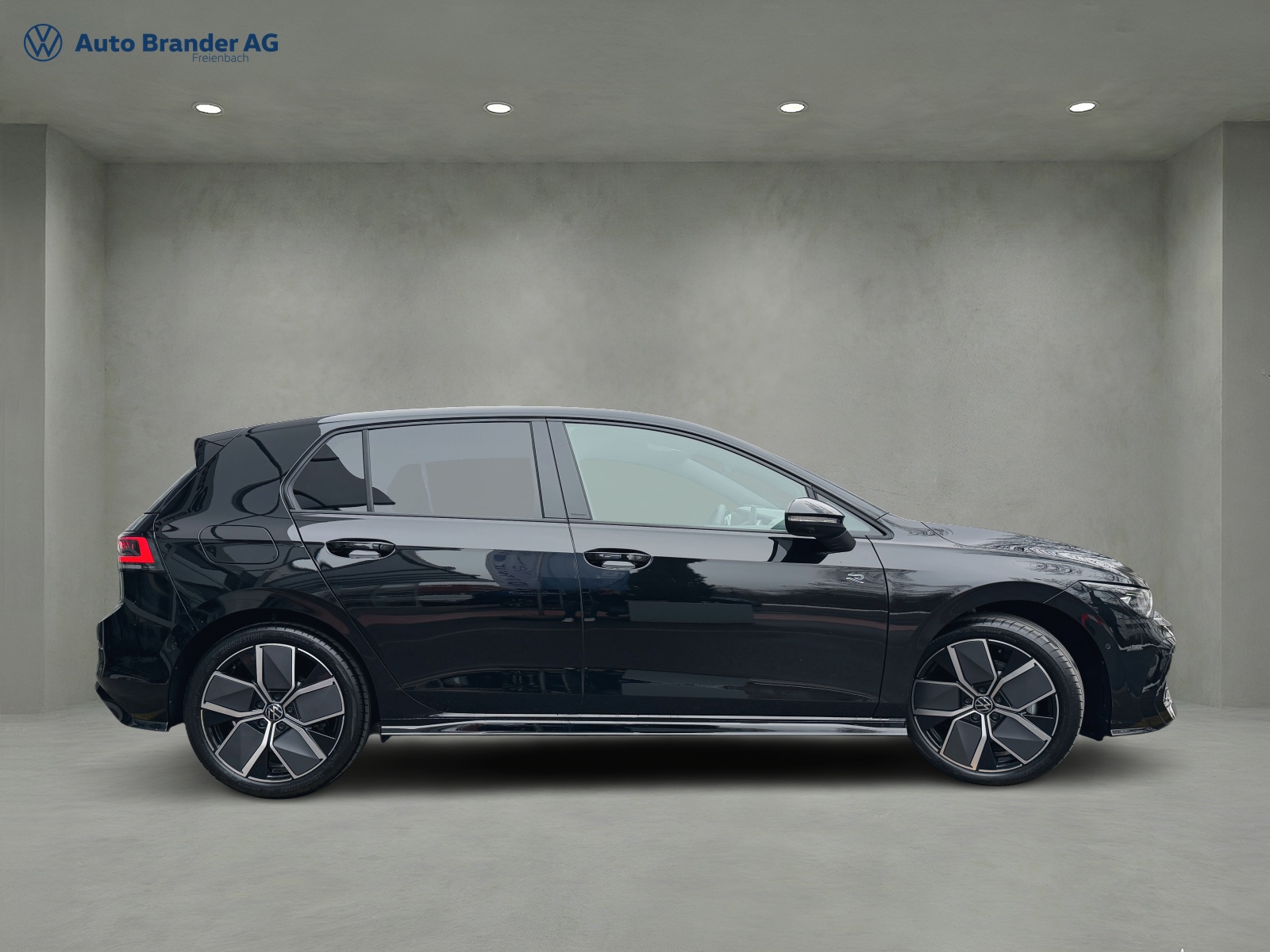 VW Golf 2.0 TSI R-Line DSG 4 Motion-image-5