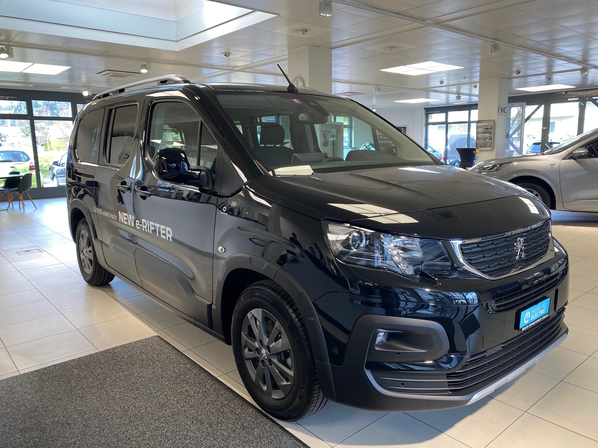 PEUGEOT Rifter Long e-Allure Pack-image-2