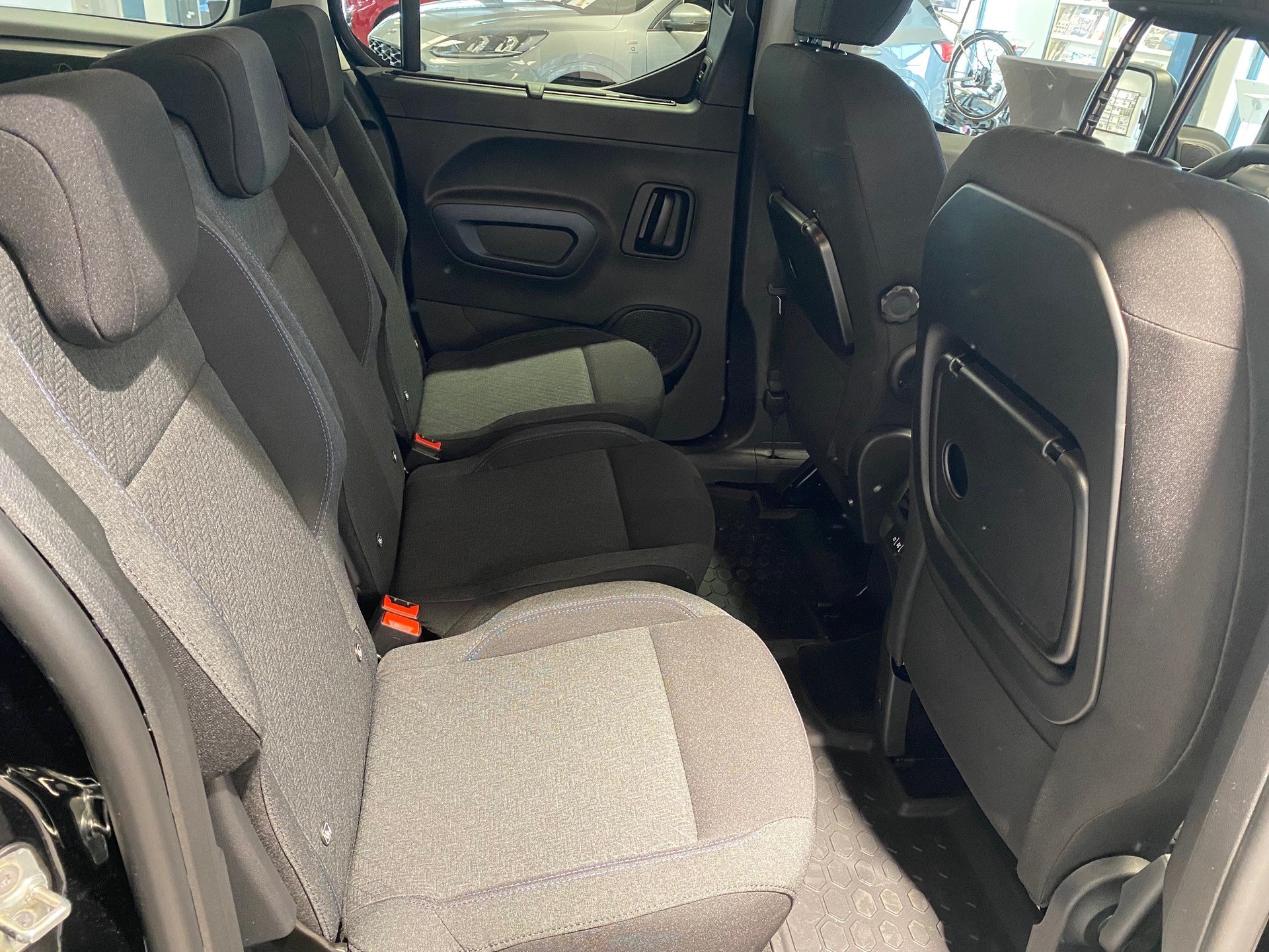 PEUGEOT Rifter Long e-Allure Pack-image-8