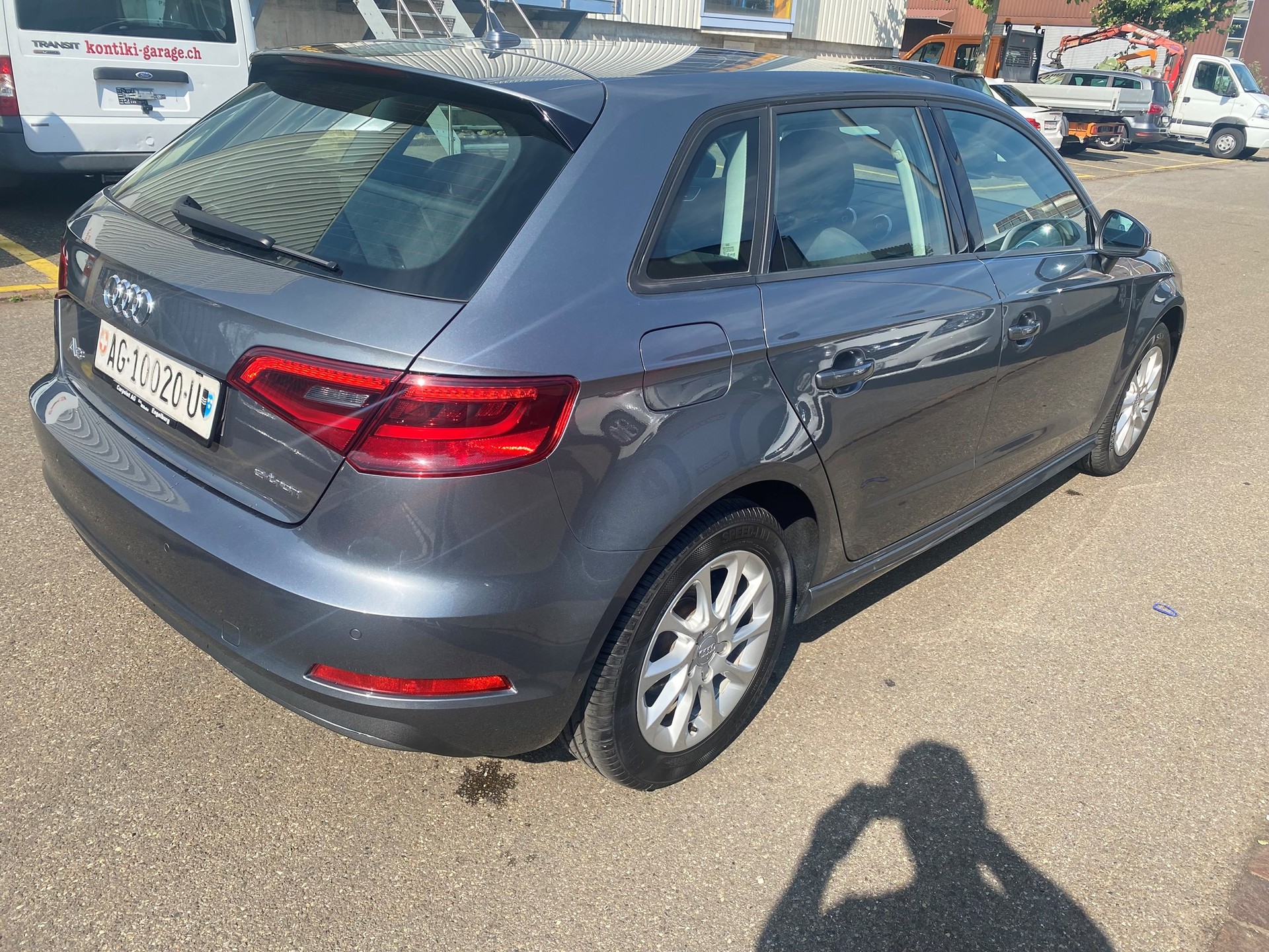 AUDI A3 Sportback 1.4 e-tron Ambition S-tronic-image-3