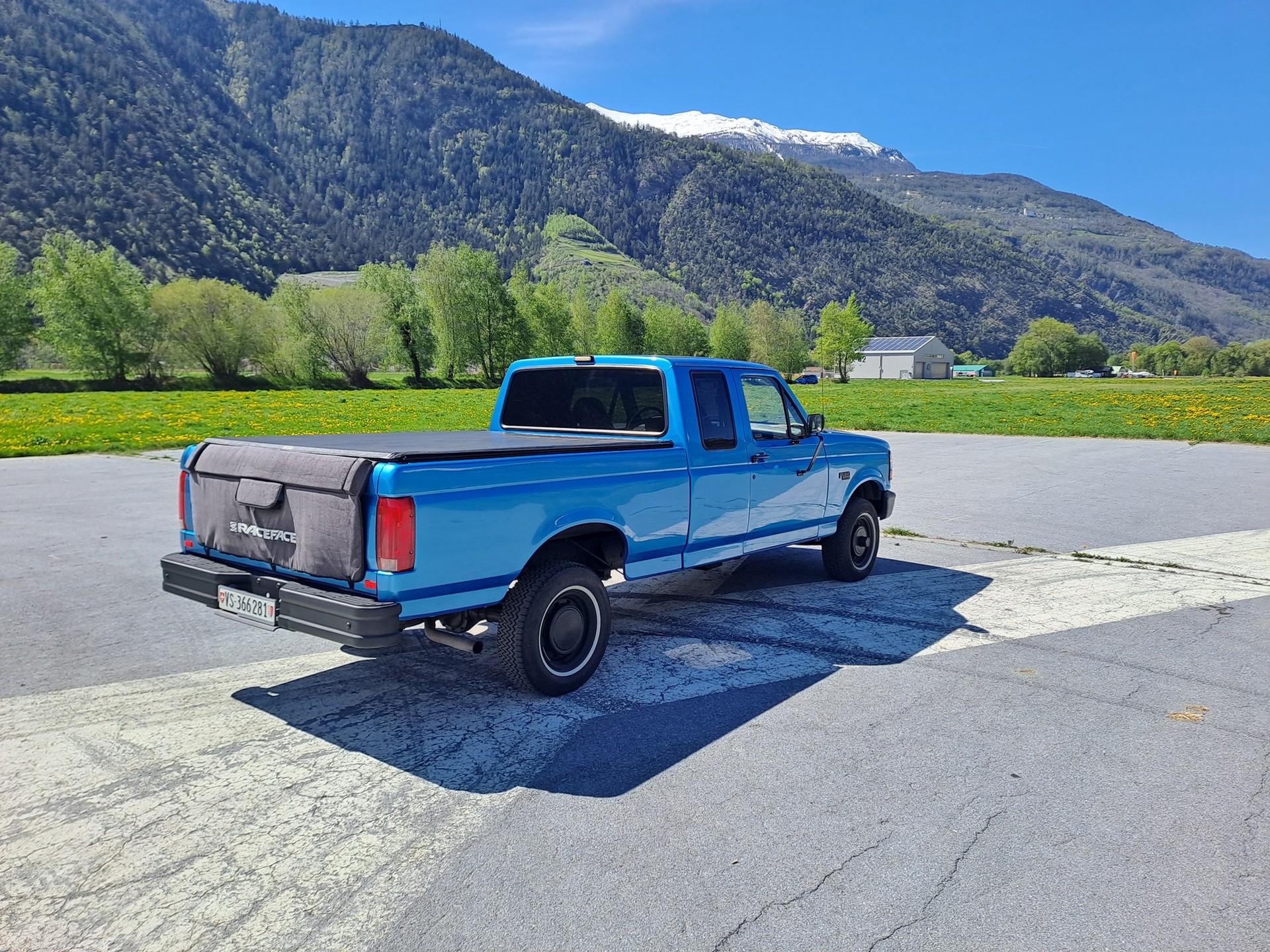 FORD F-Pickup 150-image-5