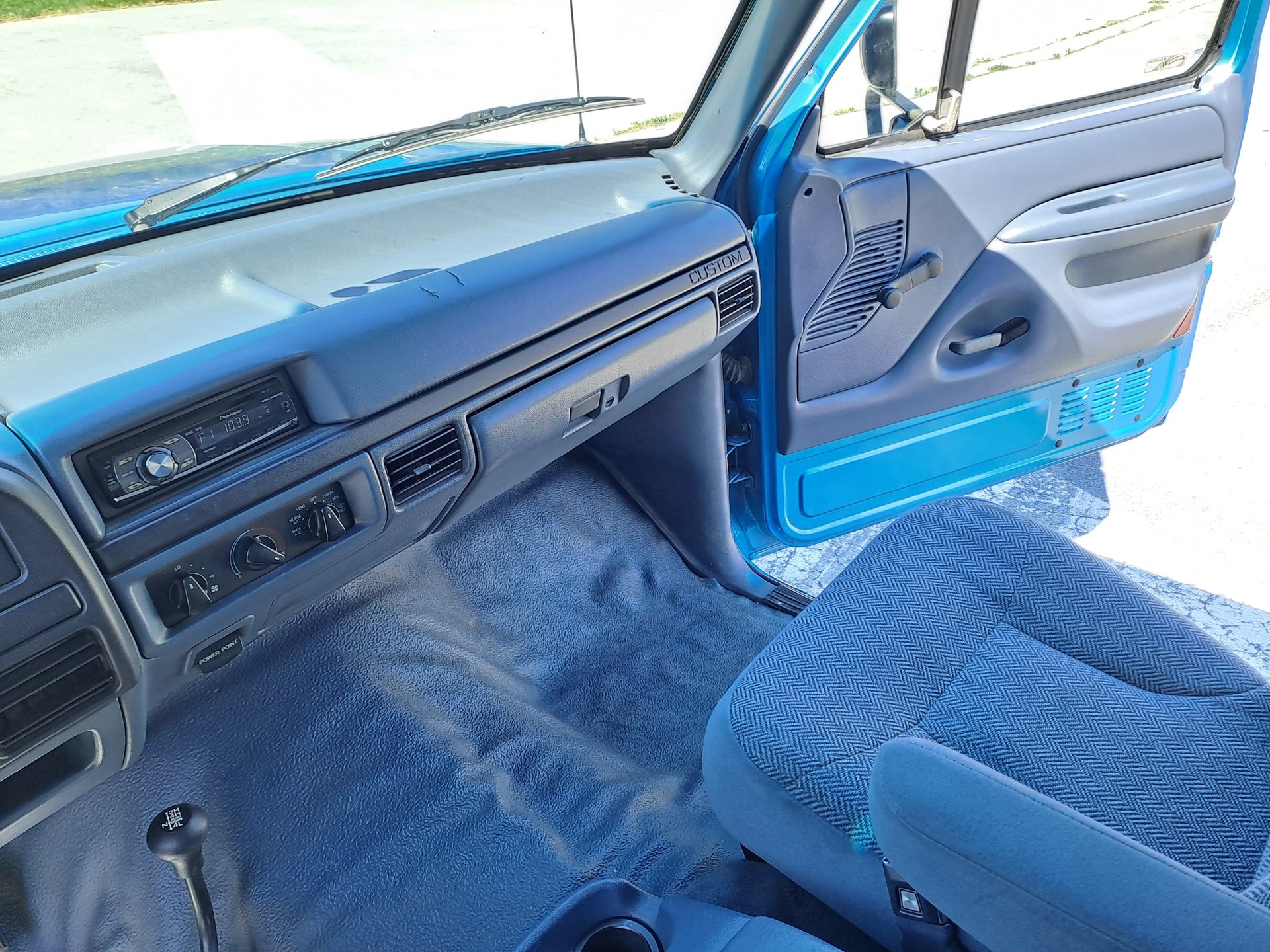FORD F-Pickup 150-image-13