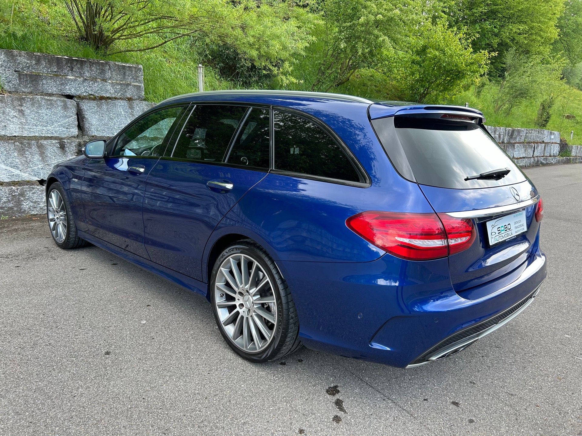 MERCEDES-BENZ C 43 AMG 4Matic 9G-Tronic-image-2