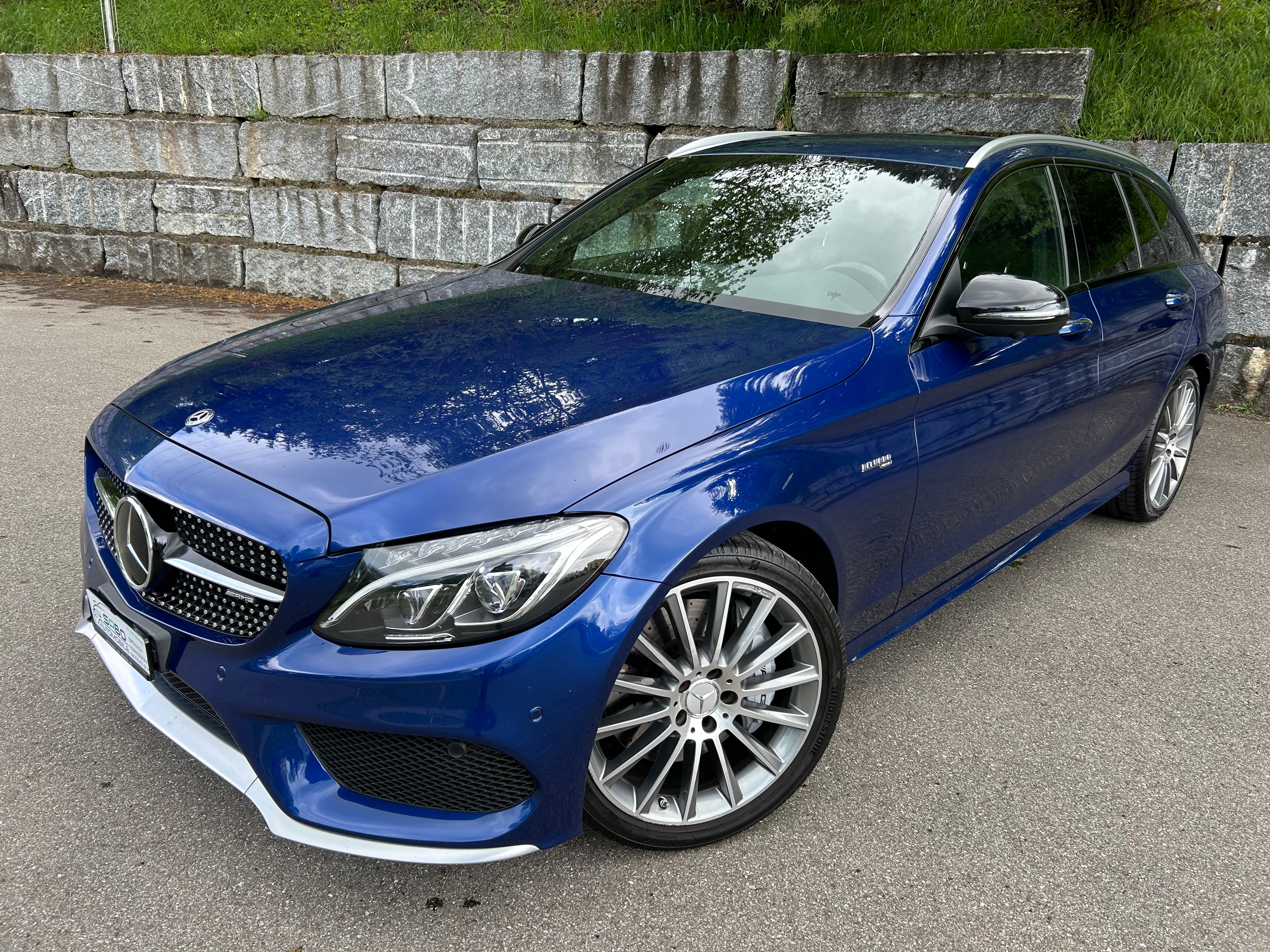 Car photo