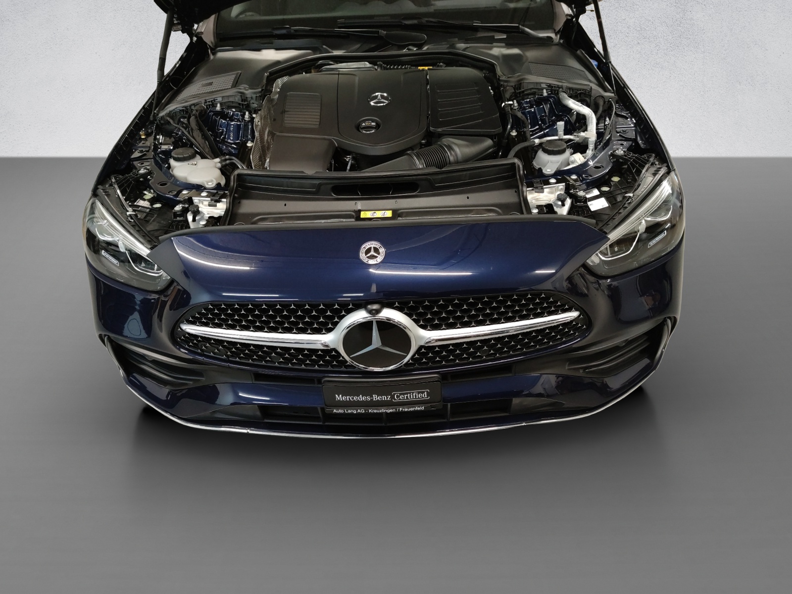 MERCEDES-BENZ C 300 AMG Line 4Matic T-Modell-image-8
