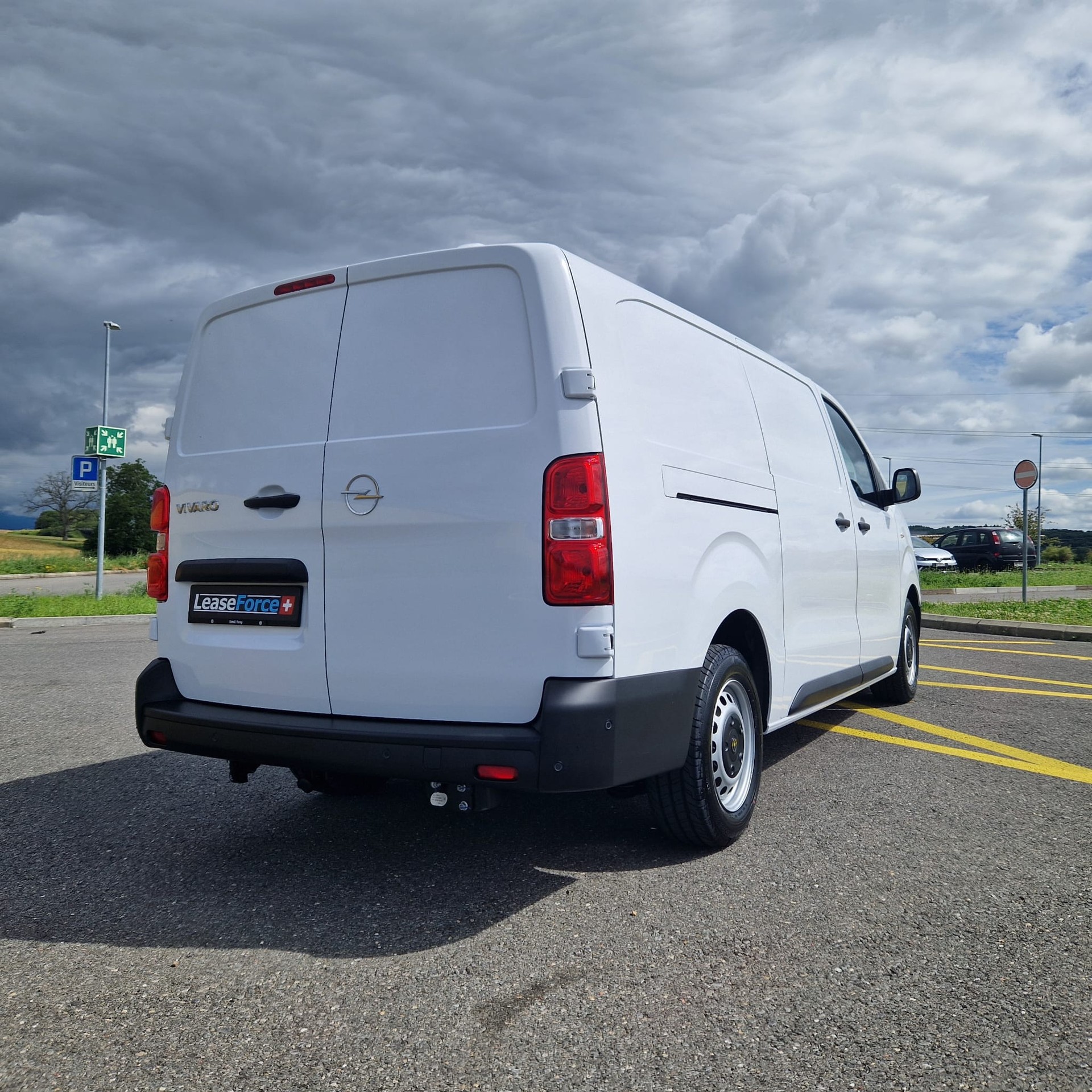 OPEL Vivaro Cargo 2.0 D s/s XL EN Aut.-image-12
