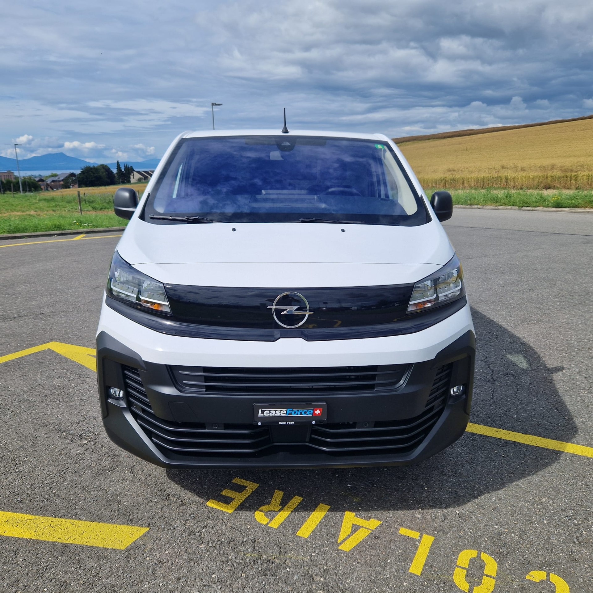 OPEL Vivaro Cargo 2.0 D s/s XL EN Aut.-image-5