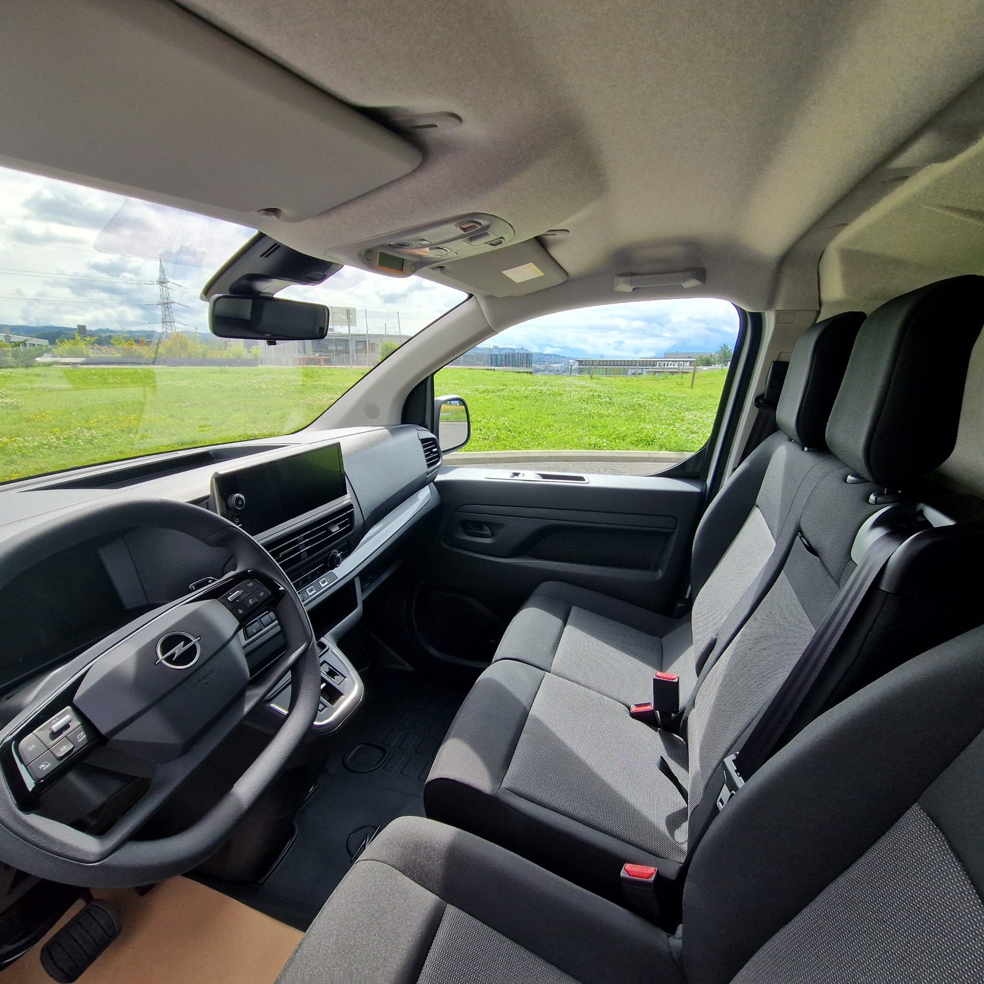 OPEL Vivaro Cargo 2.0 D s/s XL EN Aut.-image-24